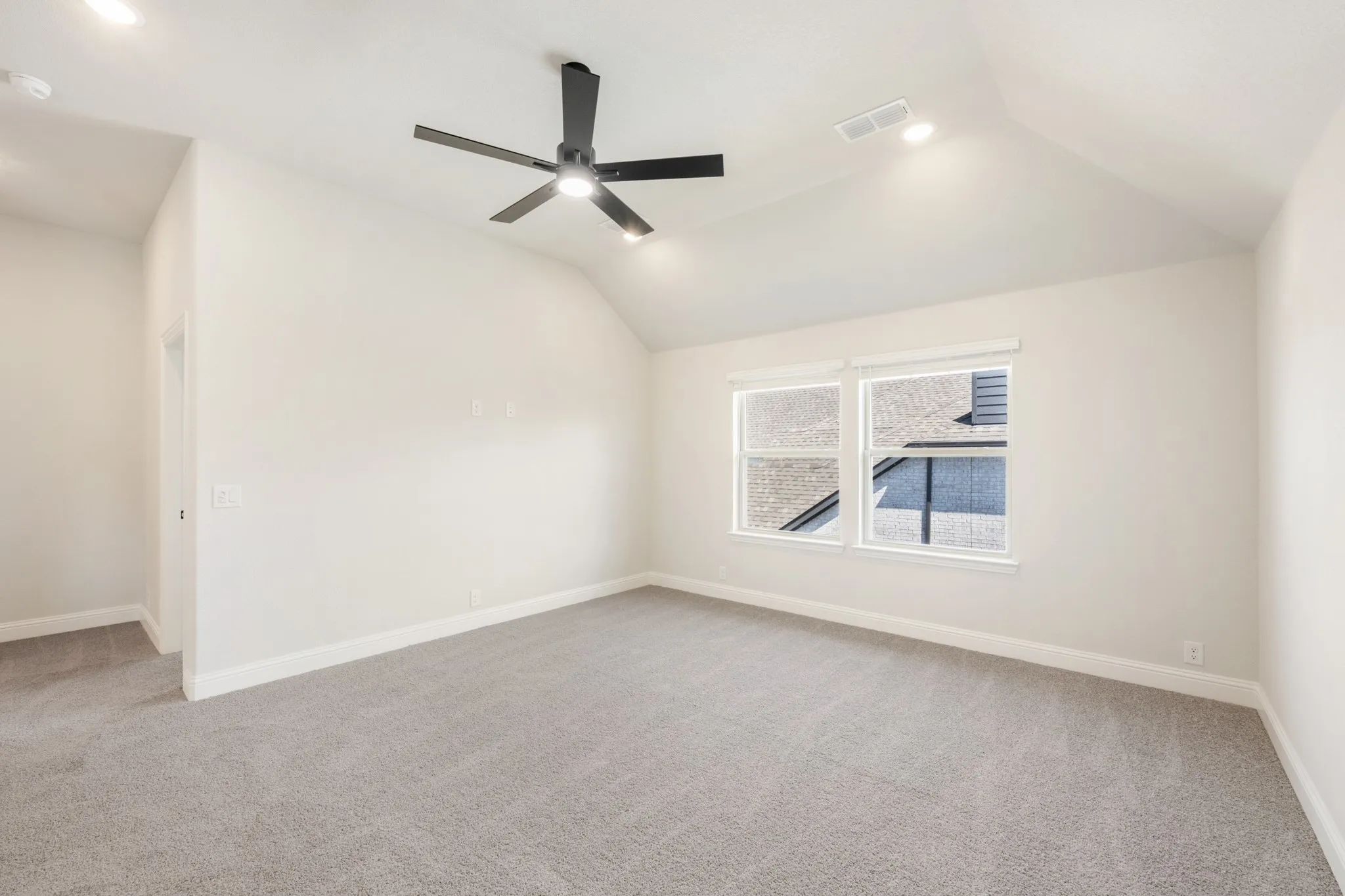 Single Family Residence For Sale in Ellis County , 4414 Biscayne Drive, Midlothian, Texas 76065, 5 Bedroom, 4 Bathroom, 2 Garage spaces, 3,485 Sqft, built in 2025, mls#21262839, Real Estate Agent in Midlothian, Homes For Sale in Ellis county, Homes For Sale in Midlothian, Realtor in Midlothian Texas, Real Estate Brokerage Independent Realty Texas, Luminita Cordes Realtor