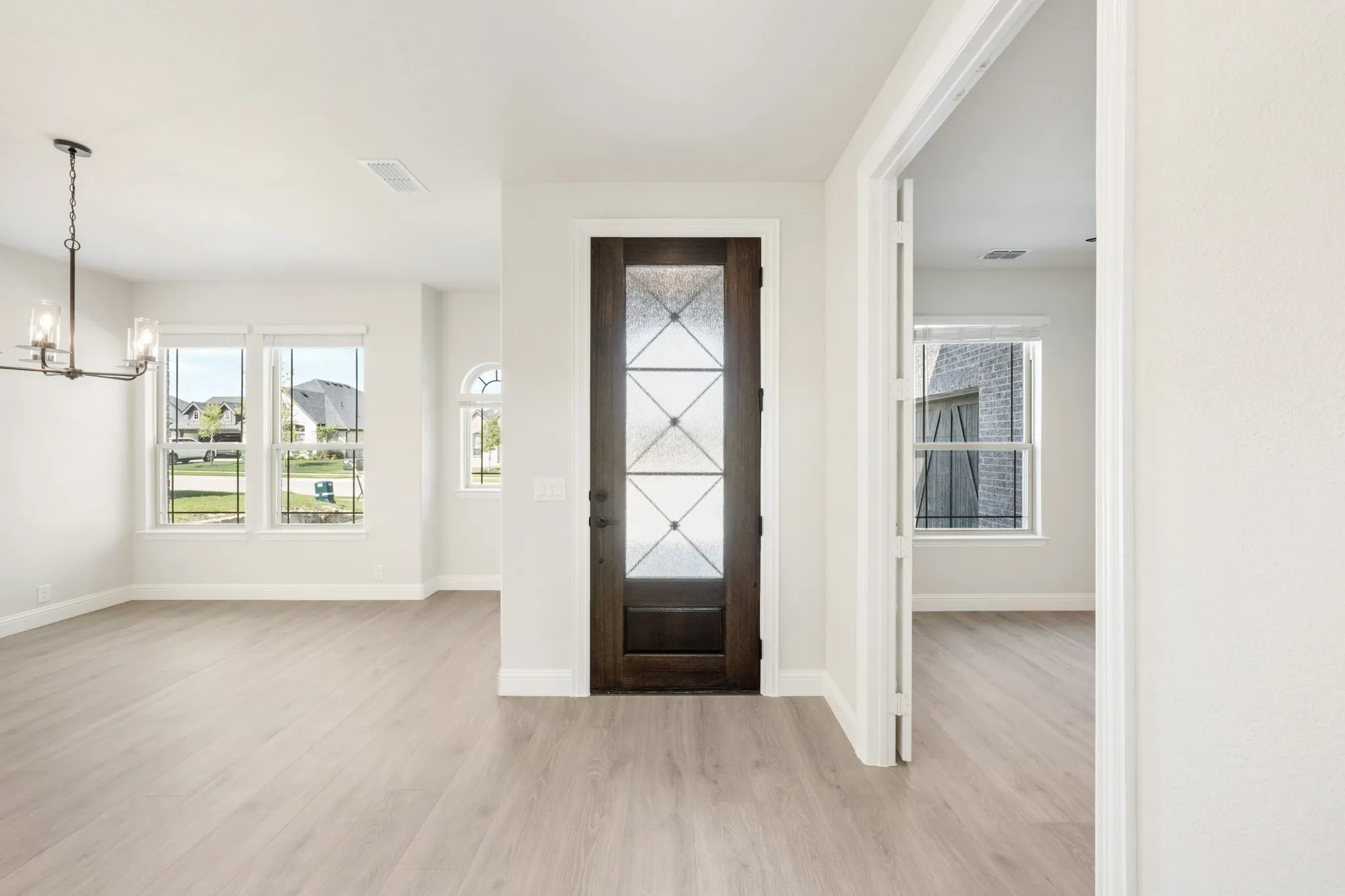 Single Family Residence For Sale in Ellis County , 4414 Biscayne Drive, Midlothian, Texas 76065, 5 Bedroom, 4 Bathroom, 2 Garage spaces, 3,485 Sqft, built in 2025, mls#21262839, Real Estate Agent in Midlothian, Homes For Sale in Ellis county, Homes For Sale in Midlothian, Realtor in Midlothian Texas, Real Estate Brokerage Independent Realty Texas, Luminita Cordes Realtor