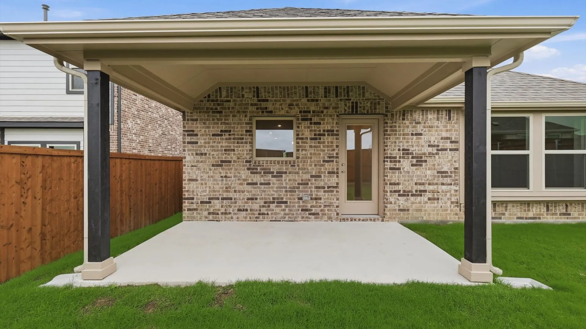 Single Family Residence For Sale in Collin County , 818 Whitmore Drive, Princeton, Texas 75071, 3 Bedroom, 2 Bathroom, 2 Garage spaces, 1,518 Sqft, built in 2026, mls#21249757, Real Estate Agent in Princeton, Homes For Sale in Collin county, Homes For Sale in Princeton, Realtor in Princeton Texas, Real Estate Brokerage Independent Realty Texas, Luminita Cordes Realtor