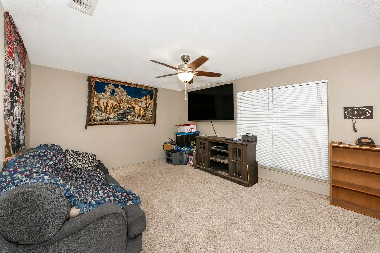 Single Family Residence For Sale in Palo Pinto County , 805 Long Drive, Mineral Wells, Texas 76067, 3 Bedroom, 2 Bathroom, 2 Garage spaces, 1,484 Sqft, built in 1968, mls#21256779, Real Estate Agent in Mineral Wells, Homes For Sale in Palo Pinto county, Homes For Sale in Mineral Wells, Realtor in Mineral Wells Texas, Real Estate Brokerage Independent Realty Texas, Luminita Cordes Realtor