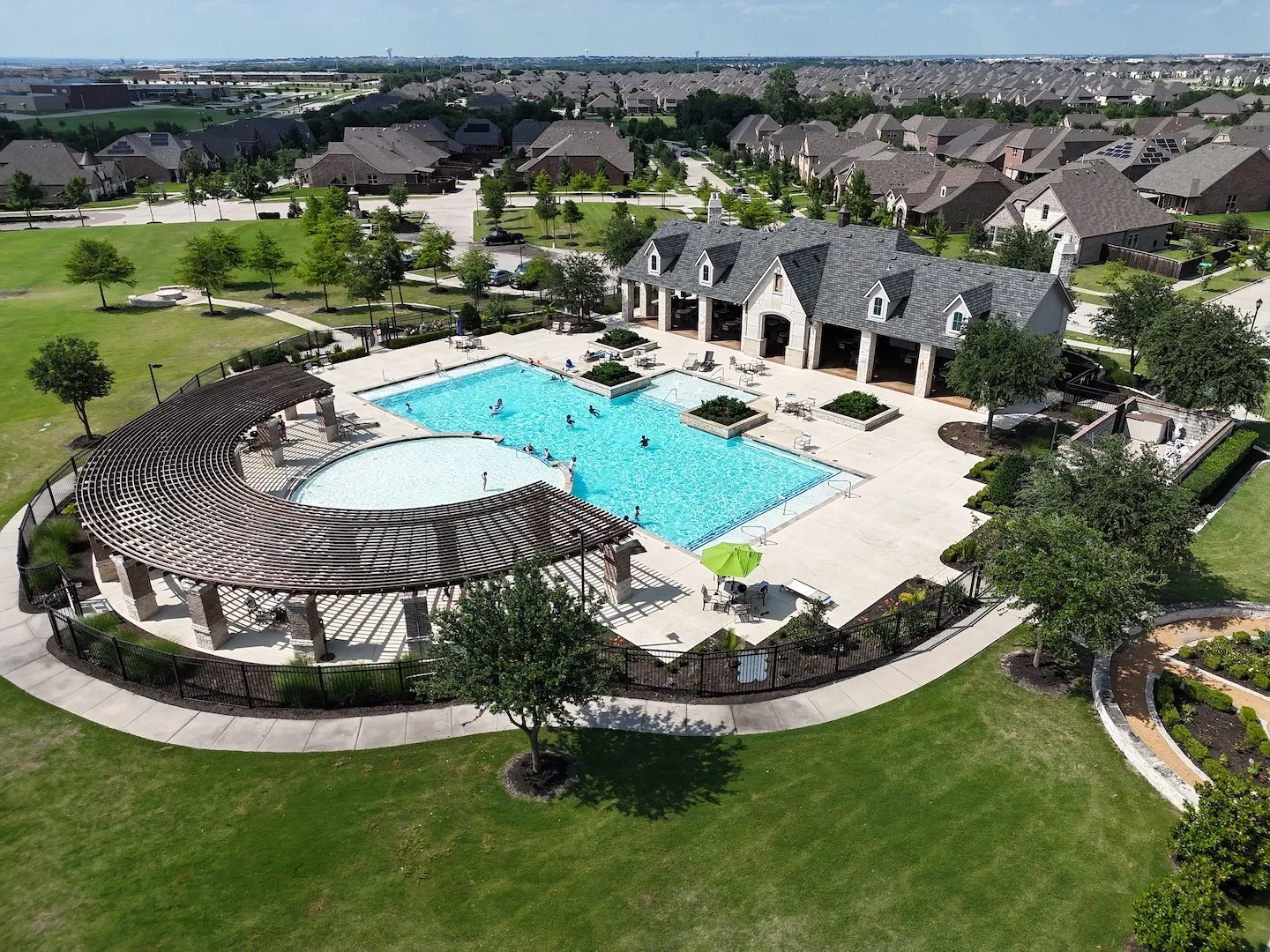Single Family Residence For Sale in Collin County , 11012 Carrizo Road, Frisco, Texas 75035, 4 Bedroom, 4 Bathroom, 2 Garage spaces, 3,283 Sqft, built in 2019, mls#21262670, Real Estate Agent in Frisco, Homes For Sale in Collin county, Homes For Sale in Frisco, Realtor in Frisco Texas, Real Estate Brokerage Independent Realty Texas, Luminita Cordes Realtor