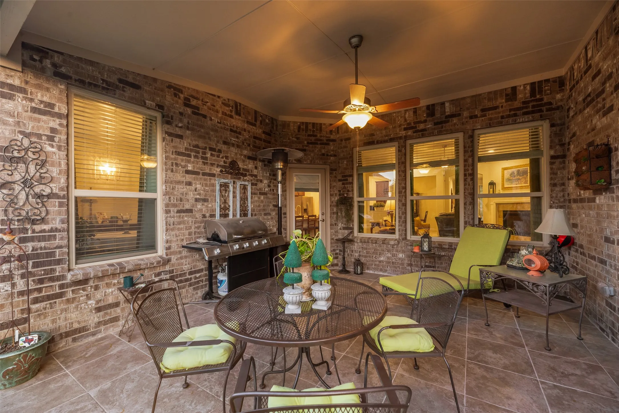 Single Family Residence For Sale in Collin County , 11012 Carrizo Road, Frisco, Texas 75035, 4 Bedroom, 4 Bathroom, 2 Garage spaces, 3,283 Sqft, built in 2019, mls#21262670, Real Estate Agent in Frisco, Homes For Sale in Collin county, Homes For Sale in Frisco, Realtor in Frisco Texas, Real Estate Brokerage Independent Realty Texas, Luminita Cordes Realtor