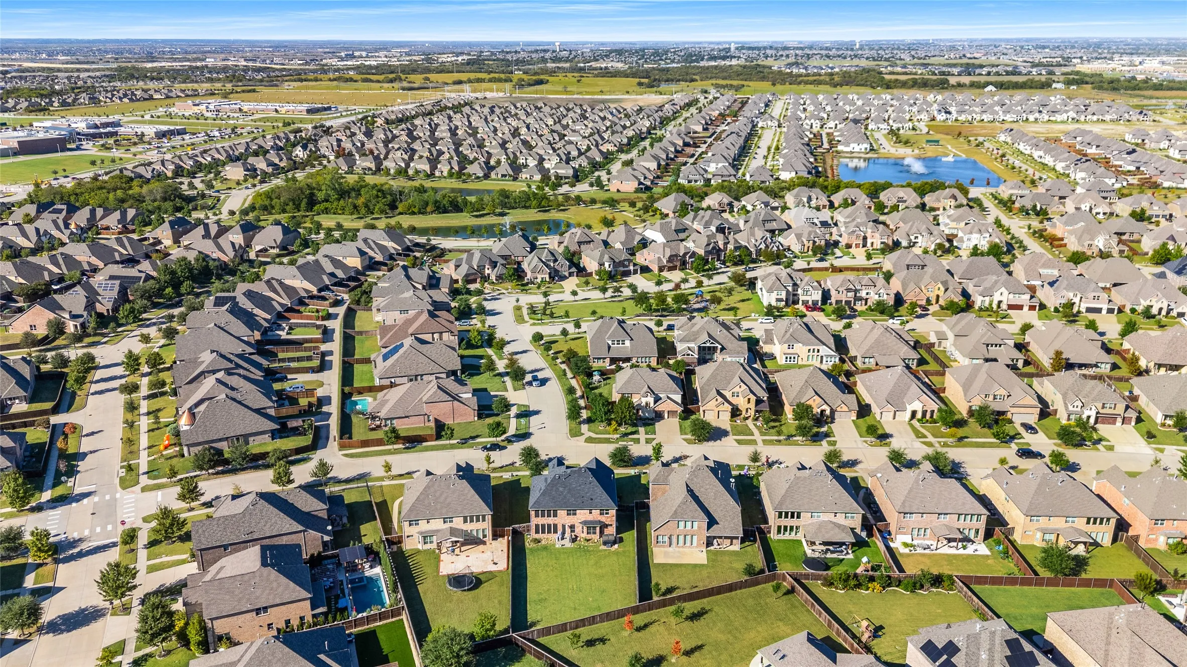 Single Family Residence For Sale in Collin County , 11012 Carrizo Road, Frisco, Texas 75035, 4 Bedroom, 4 Bathroom, 2 Garage spaces, 3,283 Sqft, built in 2019, mls#21262670, Real Estate Agent in Frisco, Homes For Sale in Collin county, Homes For Sale in Frisco, Realtor in Frisco Texas, Real Estate Brokerage Independent Realty Texas, Luminita Cordes Realtor