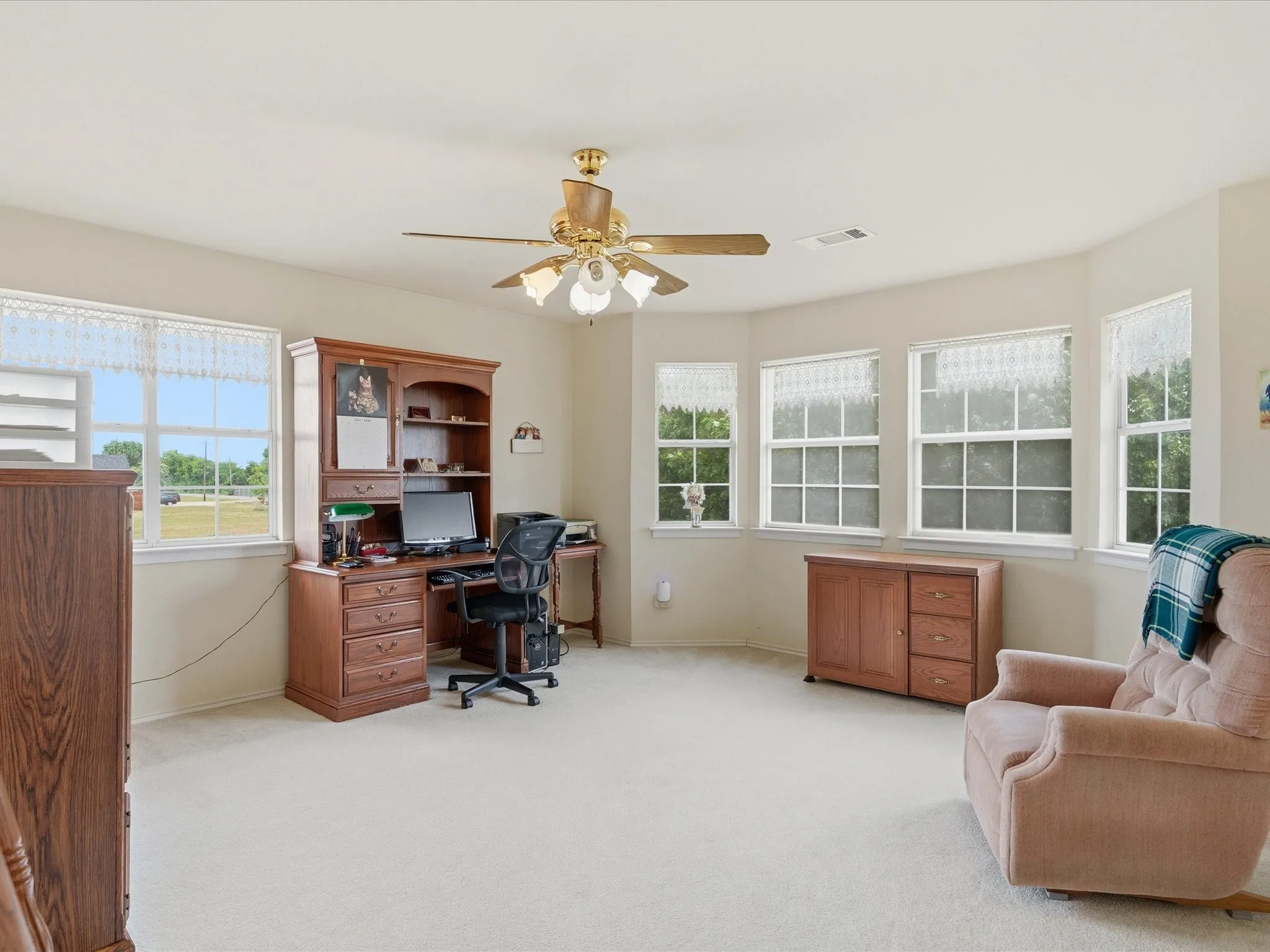 Single Family Residence For Sale in Collin County , 8645 County Road 419, Anna, Texas 75409, 4 Bedroom, 3 Bathroom, 2 Garage spaces, 2,740 Sqft, built in 1998, mls#21262415, Real Estate Agent in Anna, Homes For Sale in Collin county, Homes For Sale in Anna, Realtor in Anna Texas, Real Estate Brokerage Independent Realty Texas, Luminita Cordes Realtor