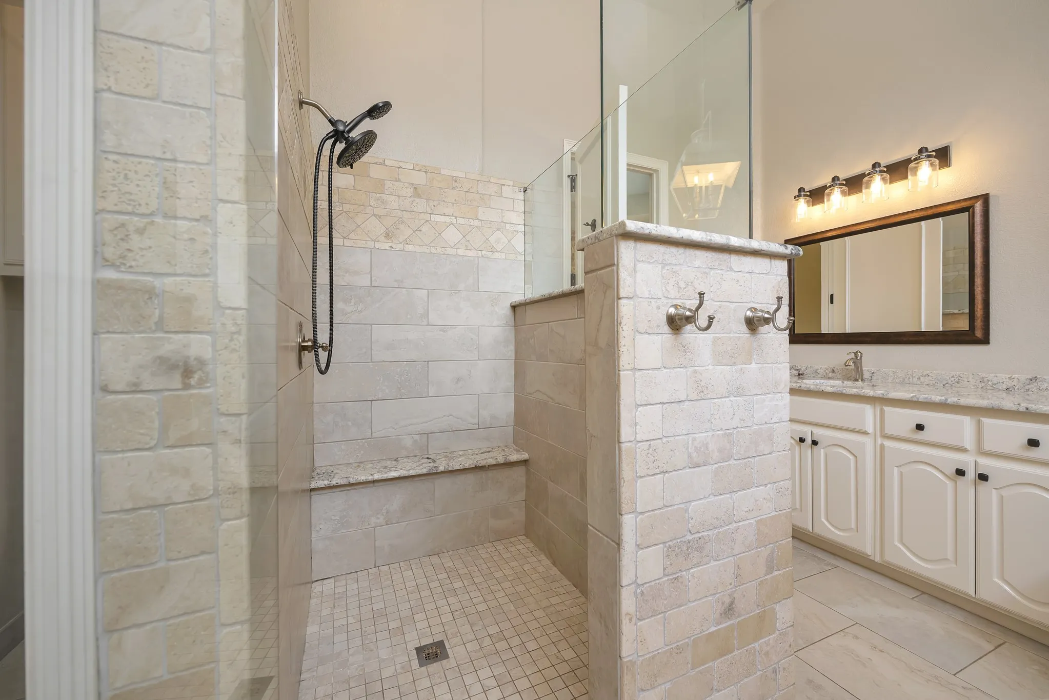 Single Family Residence For Sale in Denton County , 5200 Temple Drive, Flower Mound, Texas 75028, 4 Bedrooms, 4 Bathrooms, 3 Garage spaces, 3,999 Sqft, built in 2002, Price $1,185,000, mls#21234311, Real Estate Agent in Flower Mound, Homes For Sale in Denton county, Homes For Sale in Flower Mound, Realtor in Flower Mound Texas, Real Estate Brokerage Independent Realty Texas, Luminita Cordes Realtor