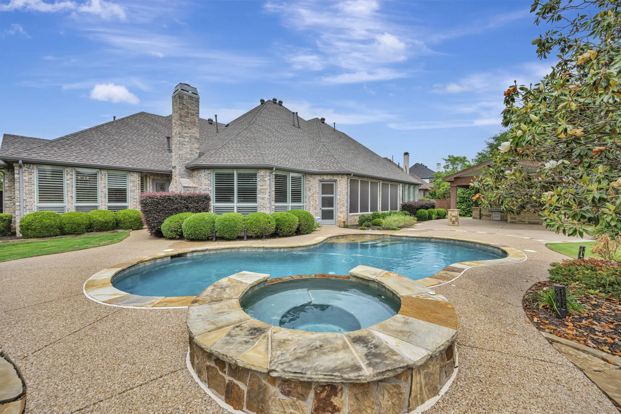 Single Family Residence For Sale in Denton County , 5200 Temple Drive, Flower Mound, Texas 75028, 4 Bedrooms, 4 Bathrooms, 3 Garage spaces, 3,999 Sqft, built in 2002, Price $1,185,000, mls#21234311, Real Estate Agent in Flower Mound, Homes For Sale in Denton county, Homes For Sale in Flower Mound, Realtor in Flower Mound Texas, Real Estate Brokerage Independent Realty Texas, Luminita Cordes Realtor