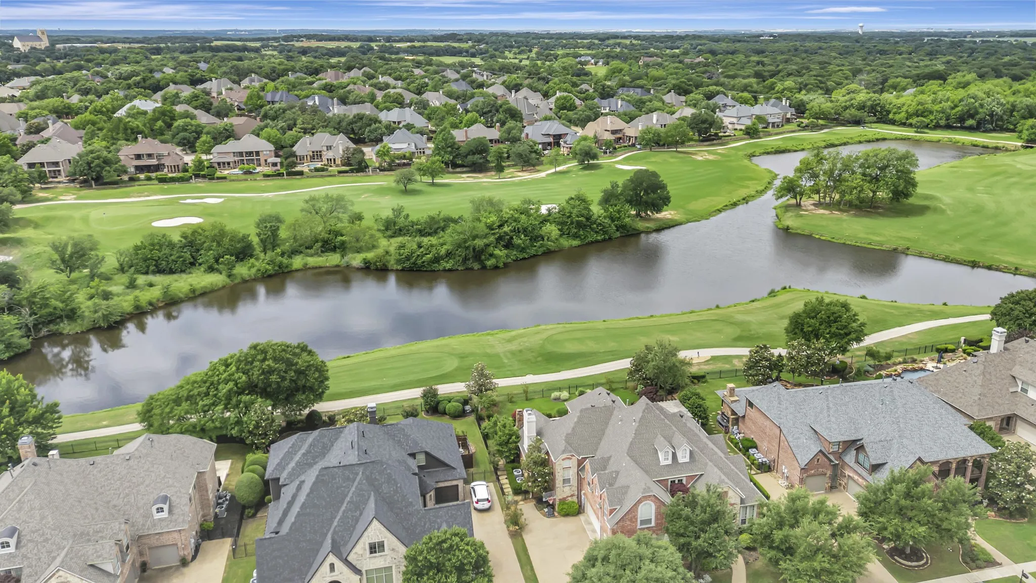 Single Family Residence For Sale in Denton County , 5200 Temple Drive, Flower Mound, Texas 75028, 4 Bedrooms, 4 Bathrooms, 3 Garage spaces, 3,999 Sqft, built in 2002, Price $1,185,000, mls#21234311, Real Estate Agent in Flower Mound, Homes For Sale in Denton county, Homes For Sale in Flower Mound, Realtor in Flower Mound Texas, Real Estate Brokerage Independent Realty Texas, Luminita Cordes Realtor