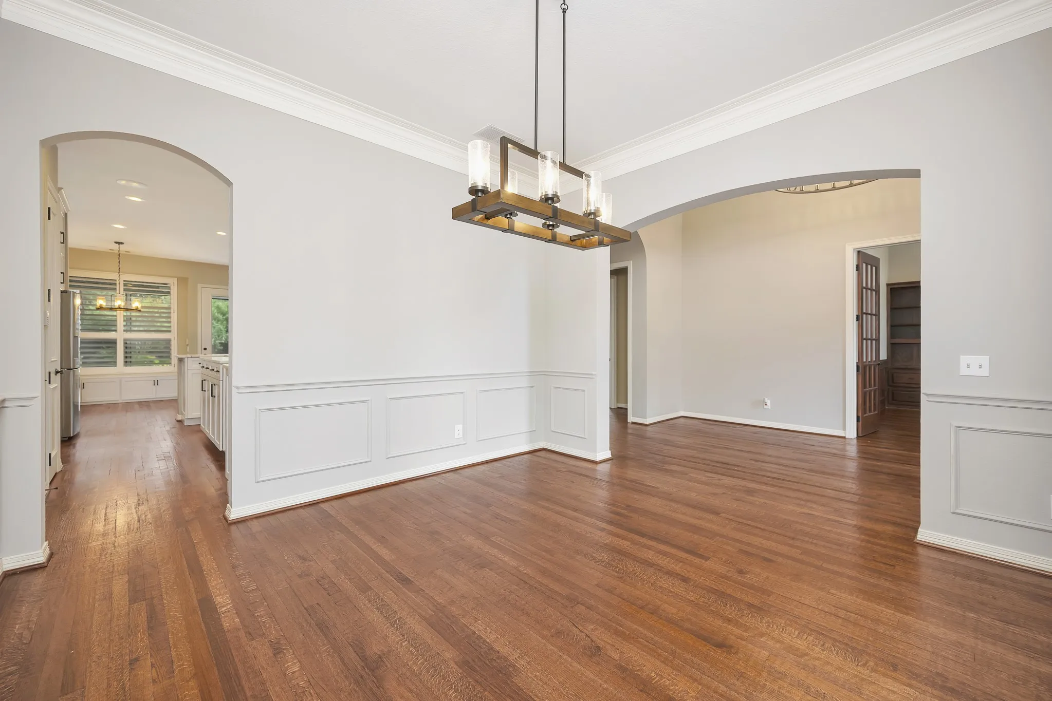 Single Family Residence For Sale in Denton County , 5200 Temple Drive, Flower Mound, Texas 75028, 4 Bedrooms, 4 Bathrooms, 3 Garage spaces, 3,999 Sqft, built in 2002, Price $1,185,000, mls#21234311, Real Estate Agent in Flower Mound, Homes For Sale in Denton county, Homes For Sale in Flower Mound, Realtor in Flower Mound Texas, Real Estate Brokerage Independent Realty Texas, Luminita Cordes Realtor