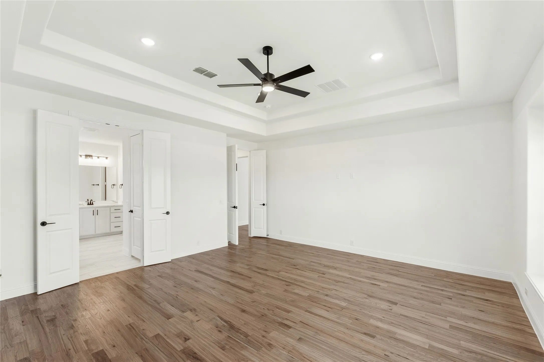 Single Family Residence For Sale in Tarrant County , 3803 Grace Park Lane, Bedford, Texas 76021, 5 Bedroom, 4 Bathroom, 3 Garage spaces, 4,070 Sqft, built in 2026, mls#21262217, Real Estate Agent in Bedford, Homes For Sale in Tarrant county, Homes For Sale in Bedford, Realtor in Bedford Texas, Real Estate Brokerage Independent Realty Texas, Luminita Cordes Realtor