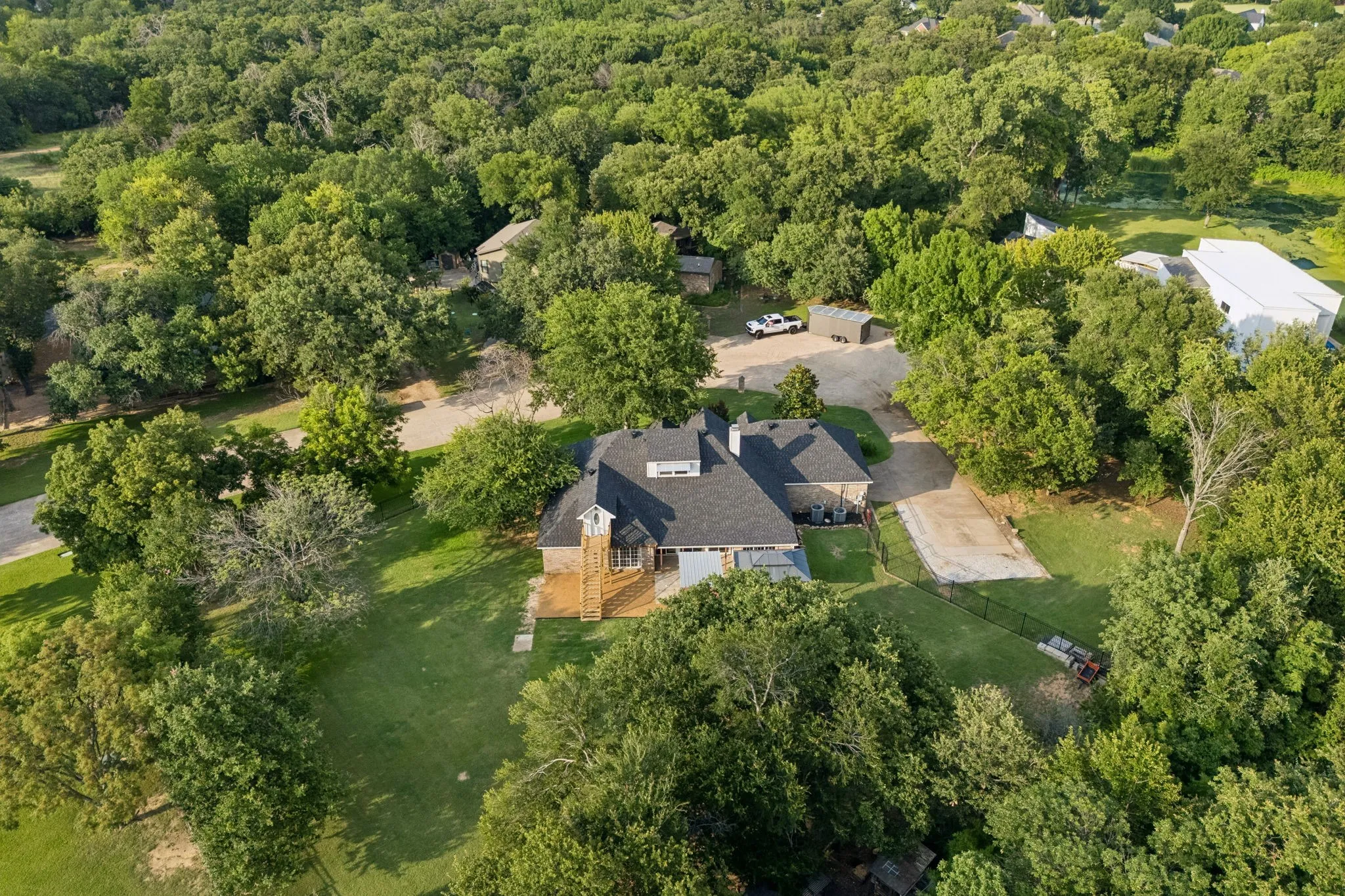Single Family Residence For Sale in Denton County , 1092 Holly Lane, Lewisville, Texas 75067, 4 Bedrooms, 2 Bathrooms, 2 Garage spaces, 3,021 Sqft, built in 1993, Price $850,000, mls#21259373, Real Estate Agent in Lewisville, Homes For Sale in Denton county, Homes For Sale in Lewisville, Realtor in Lewisville Texas, Real Estate Brokerage Independent Realty Texas, Luminita Cordes Realtor