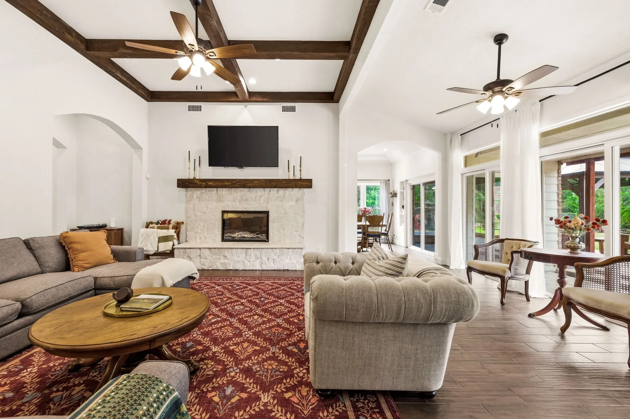 Single Family Residence For Sale in Denton County , 1092 Holly Lane, Lewisville, Texas 75067, 4 Bedrooms, 2 Bathrooms, 2 Garage spaces, 3,021 Sqft, built in 1993, Price $850,000, mls#21259373, Real Estate Agent in Lewisville, Homes For Sale in Denton county, Homes For Sale in Lewisville, Realtor in Lewisville Texas, Real Estate Brokerage Independent Realty Texas, Luminita Cordes Realtor