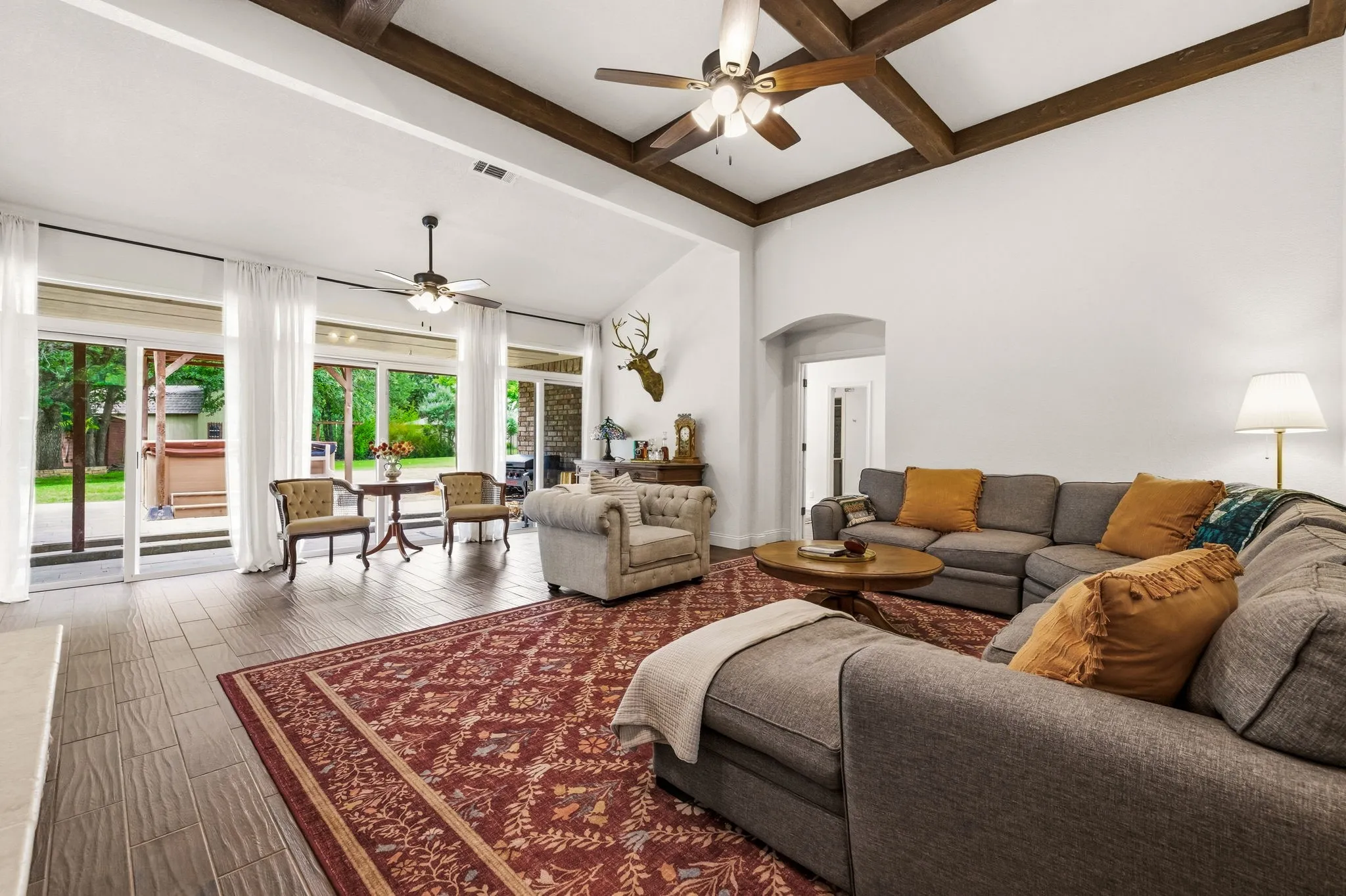 Single Family Residence For Sale in Denton County , 1092 Holly Lane, Lewisville, Texas 75067, 4 Bedrooms, 2 Bathrooms, 2 Garage spaces, 3,021 Sqft, built in 1993, Price $850,000, mls#21259373, Real Estate Agent in Lewisville, Homes For Sale in Denton county, Homes For Sale in Lewisville, Realtor in Lewisville Texas, Real Estate Brokerage Independent Realty Texas, Luminita Cordes Realtor