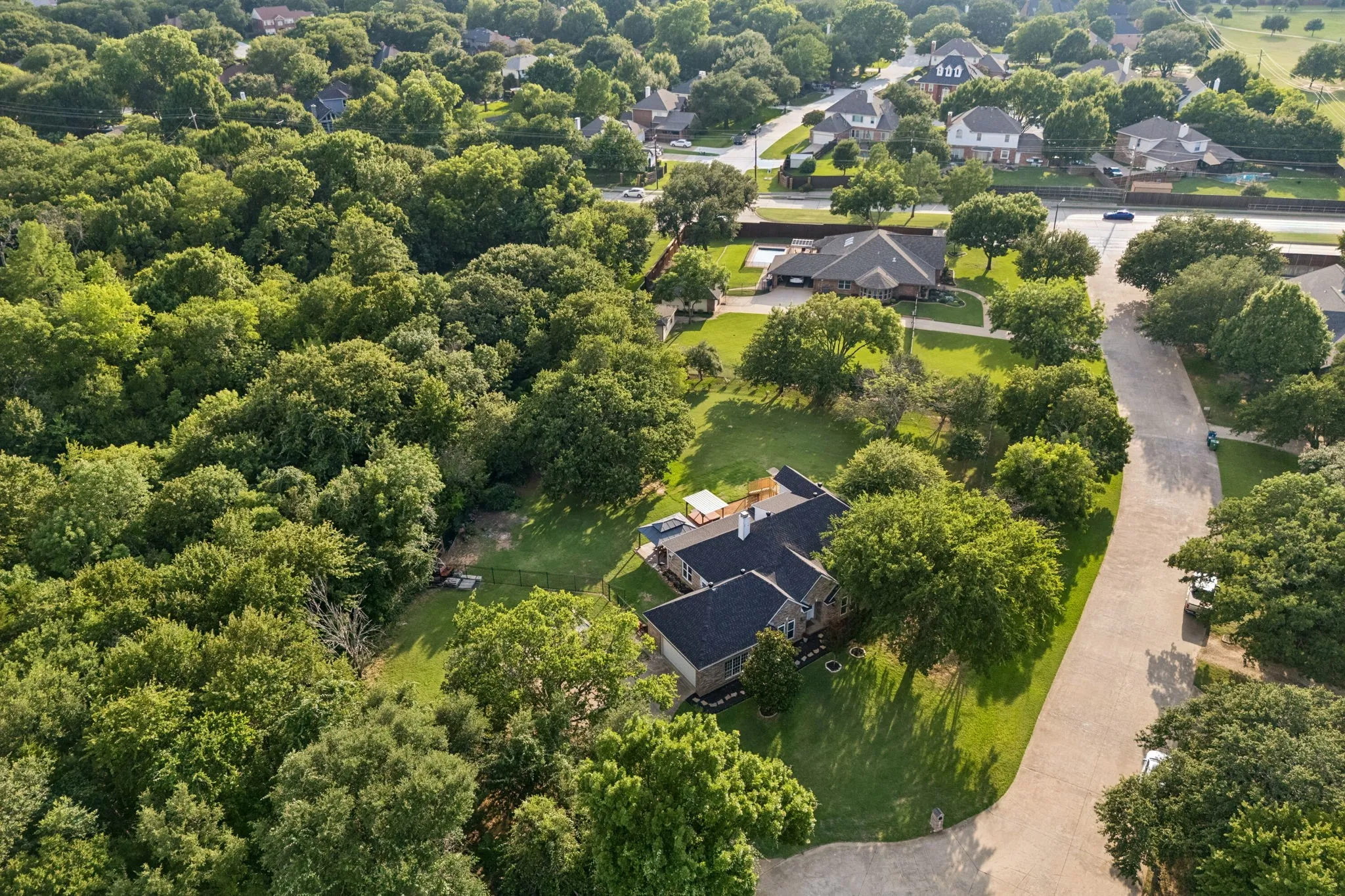 Single Family Residence For Sale in Denton County , 1092 Holly Lane, Lewisville, Texas 75067, 4 Bedrooms, 2 Bathrooms, 2 Garage spaces, 3,021 Sqft, built in 1993, Price $850,000, mls#21259373, Real Estate Agent in Lewisville, Homes For Sale in Denton county, Homes For Sale in Lewisville, Realtor in Lewisville Texas, Real Estate Brokerage Independent Realty Texas, Luminita Cordes Realtor