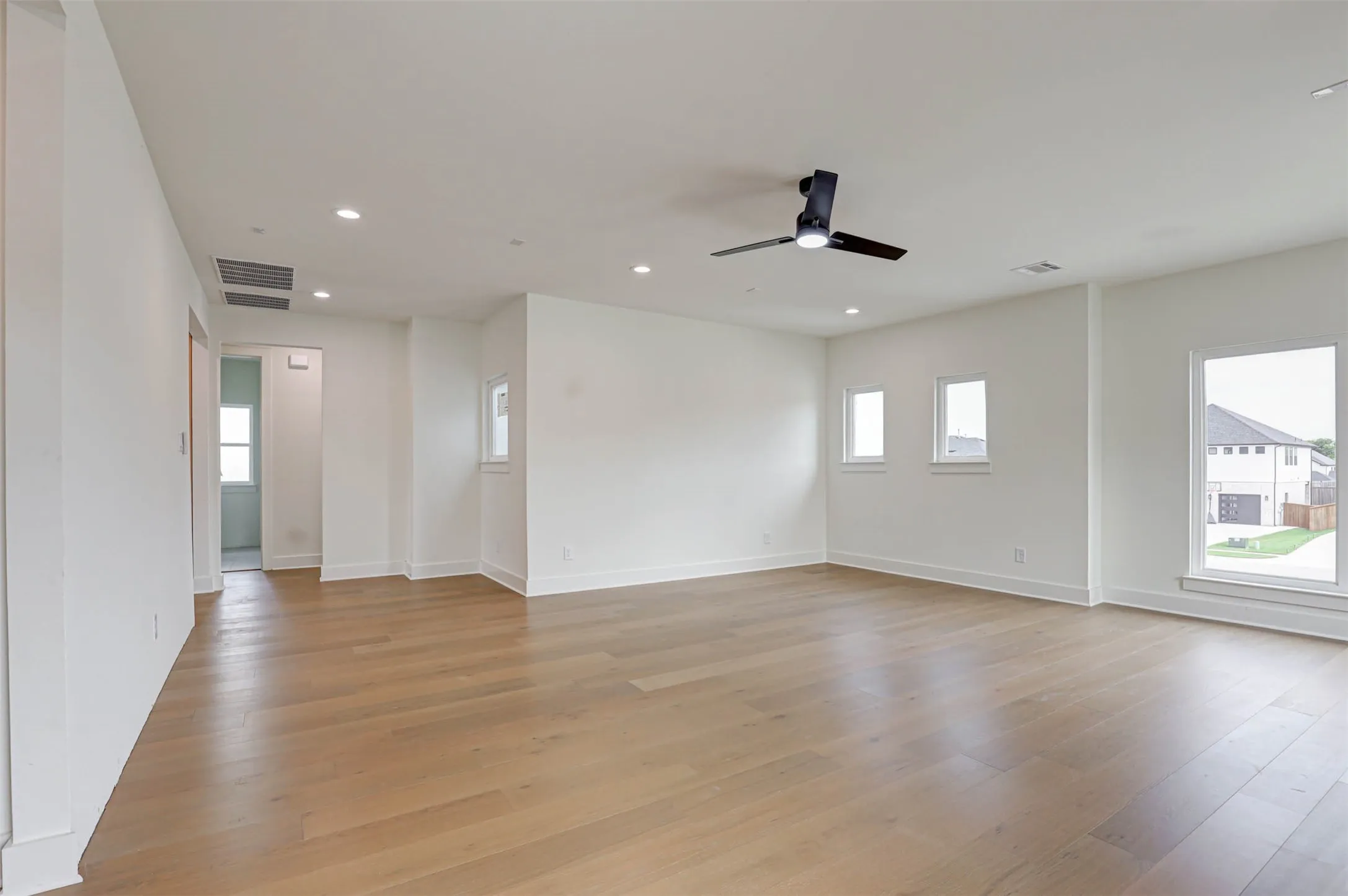 Single Family Residence For Sale in Tarrant County , 208 Utopia Court, Keller, Texas 76248, 5 Bedroom, 5 Bathroom, 3 Garage spaces, 3,421 Sqft, built in 2025, mls#21262848, Real Estate Agent in Keller, Homes For Sale in Tarrant county, Homes For Sale in Keller, Realtor in Keller Texas, Real Estate Brokerage Independent Realty Texas, Luminita Cordes Realtor
