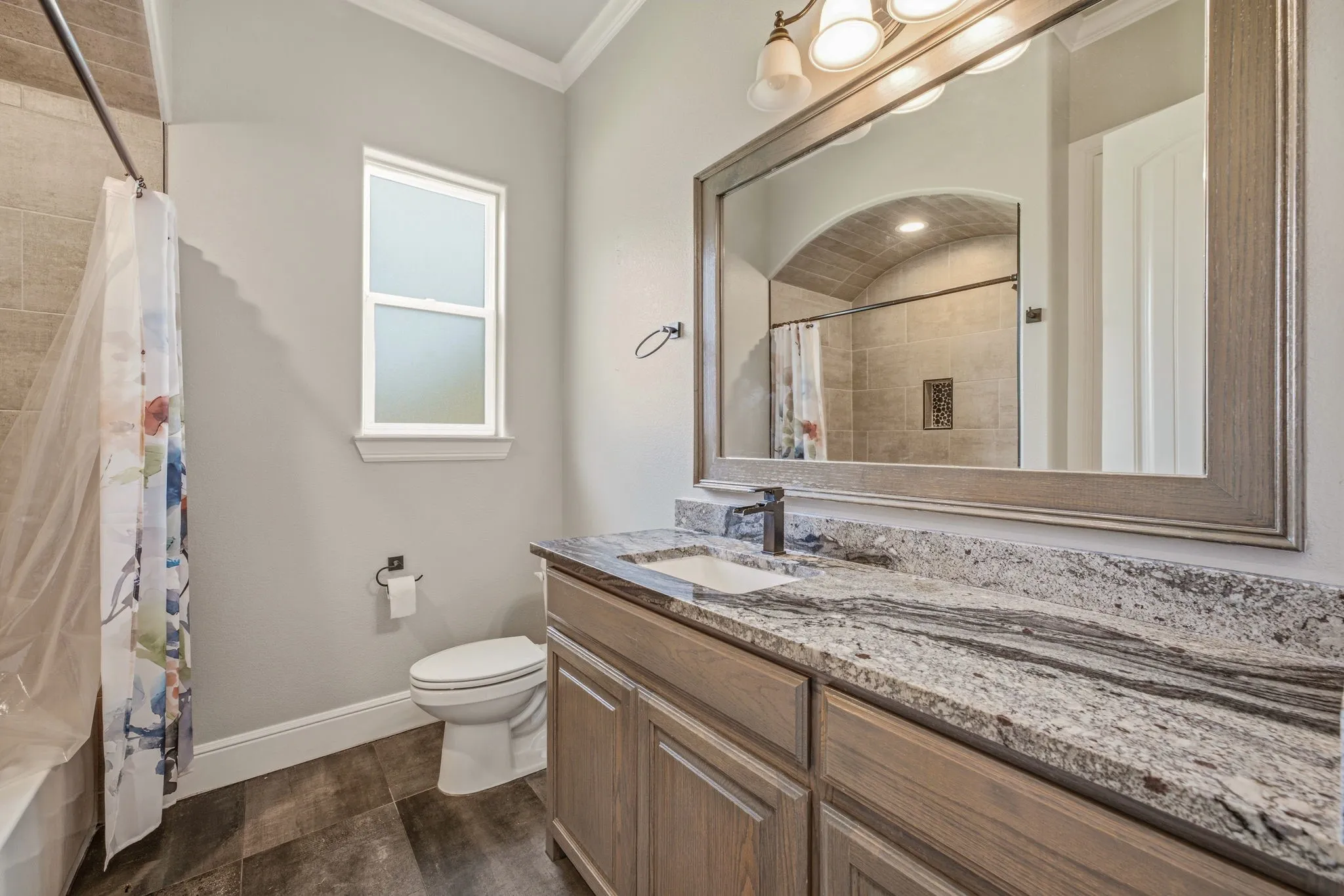 Single Family Residence For Sale in Hood County , 9503 Bellechase Road, Granbury, Texas 76049, 4 Bedroom, 4 Bathroom, 3 Garage spaces, 3,780 Sqft, built in 2019, mls#21260966, Real Estate Agent in Granbury, Homes For Sale in Hood county, Homes For Sale in Granbury, Realtor in Granbury Texas, Real Estate Brokerage Independent Realty Texas, Luminita Cordes Realtor