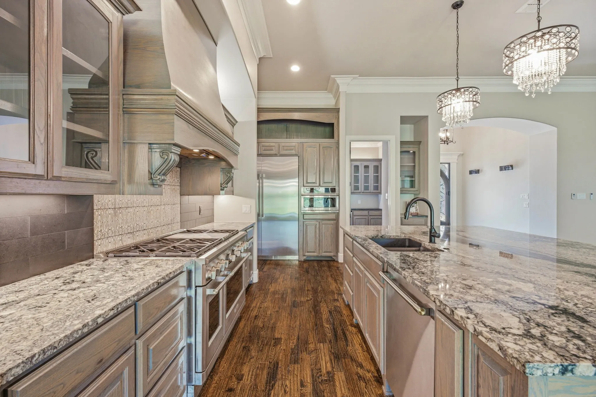 Single Family Residence For Sale in Hood County , 9503 Bellechase Road, Granbury, Texas 76049, 4 Bedroom, 4 Bathroom, 3 Garage spaces, 3,780 Sqft, built in 2019, mls#21260966, Real Estate Agent in Granbury, Homes For Sale in Hood county, Homes For Sale in Granbury, Realtor in Granbury Texas, Real Estate Brokerage Independent Realty Texas, Luminita Cordes Realtor