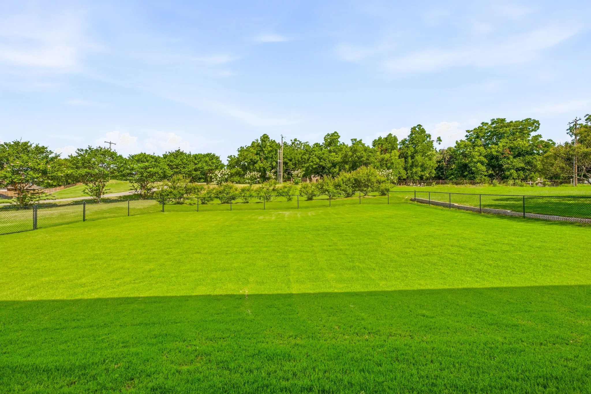 Single Family Residence For Sale in Hood County , 9503 Bellechase Road, Granbury, Texas 76049, 4 Bedroom, 4 Bathroom, 3 Garage spaces, 3,780 Sqft, built in 2019, mls#21260966, Real Estate Agent in Granbury, Homes For Sale in Hood county, Homes For Sale in Granbury, Realtor in Granbury Texas, Real Estate Brokerage Independent Realty Texas, Luminita Cordes Realtor