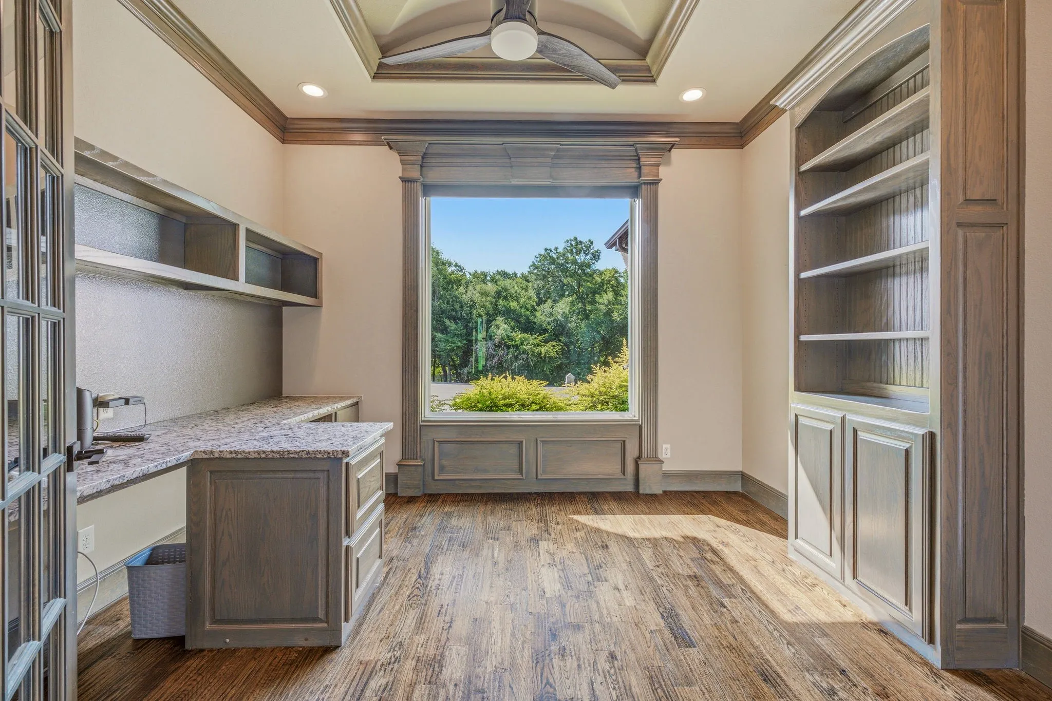Single Family Residence For Sale in Hood County , 9503 Bellechase Road, Granbury, Texas 76049, 4 Bedroom, 4 Bathroom, 3 Garage spaces, 3,780 Sqft, built in 2019, mls#21260966, Real Estate Agent in Granbury, Homes For Sale in Hood county, Homes For Sale in Granbury, Realtor in Granbury Texas, Real Estate Brokerage Independent Realty Texas, Luminita Cordes Realtor