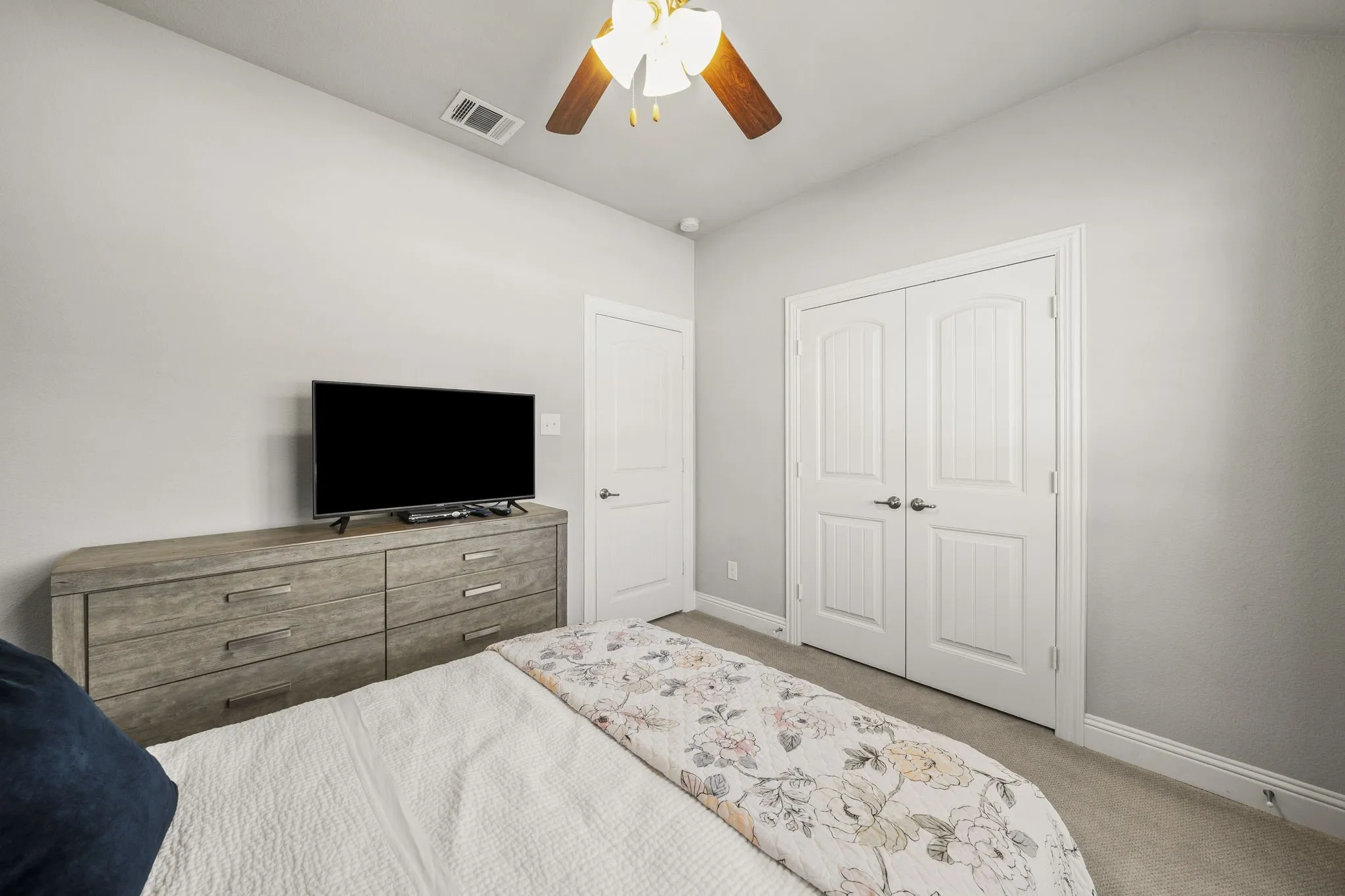 Single Family Residence For Sale in Denton County , 3905 Blessington Drive, Frisco, Texas 75036, 3 Bedroom, 2 Bathroom, 2 Garage spaces, 1,783 Sqft, built in 2017, Price $399,000, mls#21259592, Real Estate Agent in Frisco, Homes For Sale in Denton county, Homes For Sale in Frisco, Realtor in Frisco Texas, Real Estate Brokerage Independent Realty Texas, Luminita Cordes Realtor