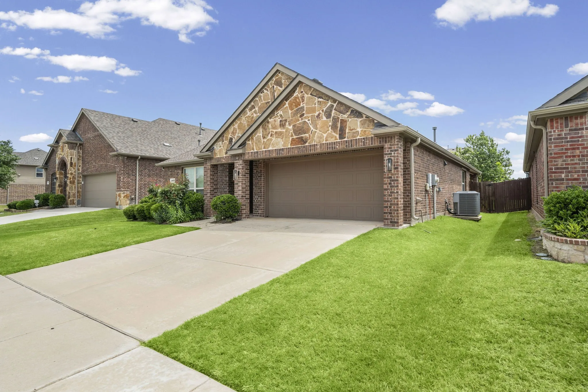Single Family Residence For Sale in Denton County , 3905 Blessington Drive, Frisco, Texas 75036, 3 Bedroom, 2 Bathroom, 2 Garage spaces, 1,783 Sqft, built in 2017, Price $399,000, mls#21259592, Real Estate Agent in Frisco, Homes For Sale in Denton county, Homes For Sale in Frisco, Realtor in Frisco Texas, Real Estate Brokerage Independent Realty Texas, Luminita Cordes Realtor
