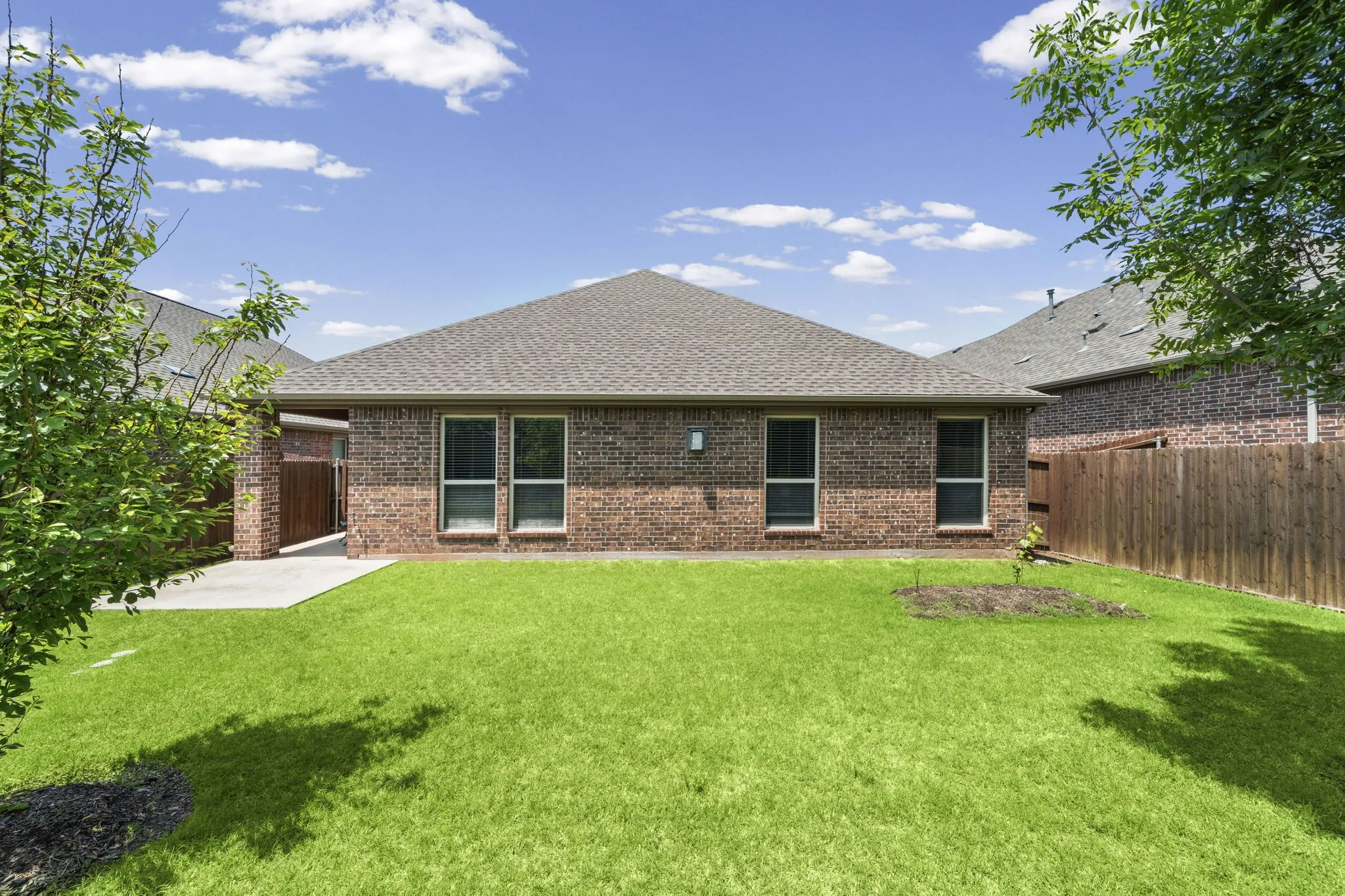 Single Family Residence For Sale in Denton County , 3905 Blessington Drive, Frisco, Texas 75036, 3 Bedroom, 2 Bathroom, 2 Garage spaces, 1,783 Sqft, built in 2017, Price $399,000, mls#21259592, Real Estate Agent in Frisco, Homes For Sale in Denton county, Homes For Sale in Frisco, Realtor in Frisco Texas, Real Estate Brokerage Independent Realty Texas, Luminita Cordes Realtor