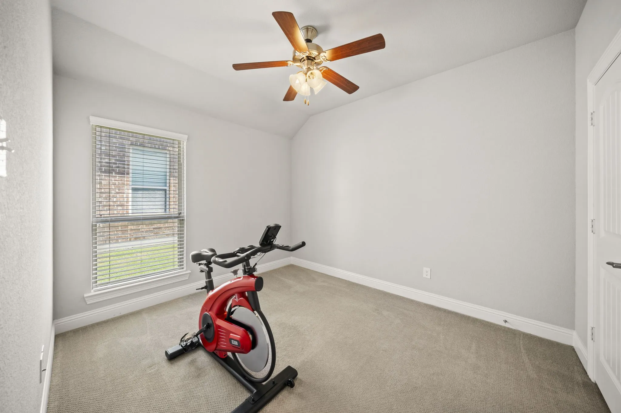 Single Family Residence For Sale in Denton County , 3905 Blessington Drive, Frisco, Texas 75036, 3 Bedroom, 2 Bathroom, 2 Garage spaces, 1,783 Sqft, built in 2017, Price $399,000, mls#21259592, Real Estate Agent in Frisco, Homes For Sale in Denton county, Homes For Sale in Frisco, Realtor in Frisco Texas, Real Estate Brokerage Independent Realty Texas, Luminita Cordes Realtor