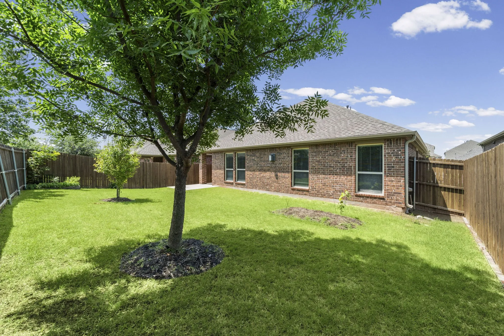 Single Family Residence For Sale in Denton County , 3905 Blessington Drive, Frisco, Texas 75036, 3 Bedroom, 2 Bathroom, 2 Garage spaces, 1,783 Sqft, built in 2017, Price $399,000, mls#21259592, Real Estate Agent in Frisco, Homes For Sale in Denton county, Homes For Sale in Frisco, Realtor in Frisco Texas, Real Estate Brokerage Independent Realty Texas, Luminita Cordes Realtor