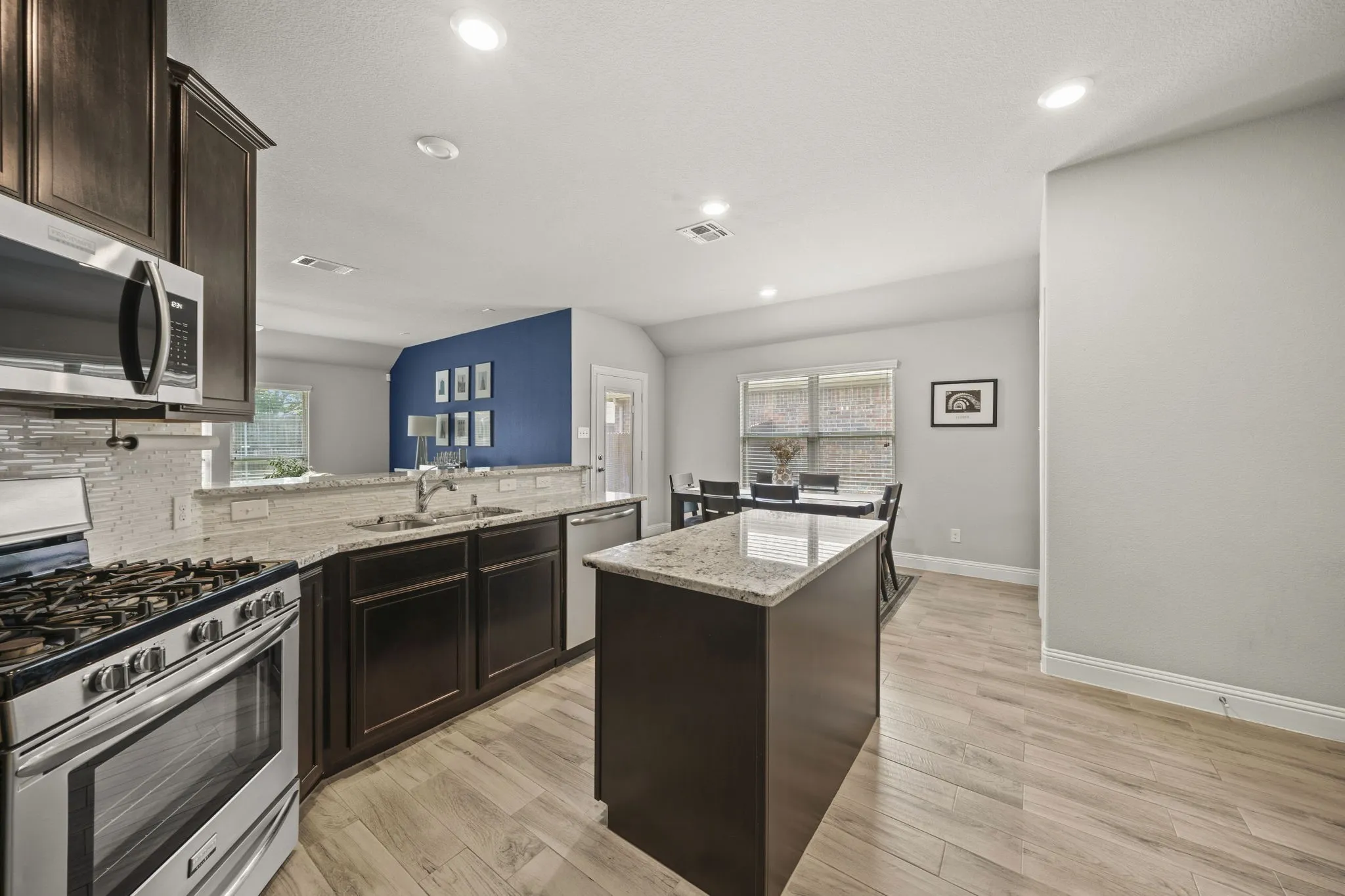 Single Family Residence For Sale in Denton County , 3905 Blessington Drive, Frisco, Texas 75036, 3 Bedroom, 2 Bathroom, 2 Garage spaces, 1,783 Sqft, built in 2017, Price $399,000, mls#21259592, Real Estate Agent in Frisco, Homes For Sale in Denton county, Homes For Sale in Frisco, Realtor in Frisco Texas, Real Estate Brokerage Independent Realty Texas, Luminita Cordes Realtor