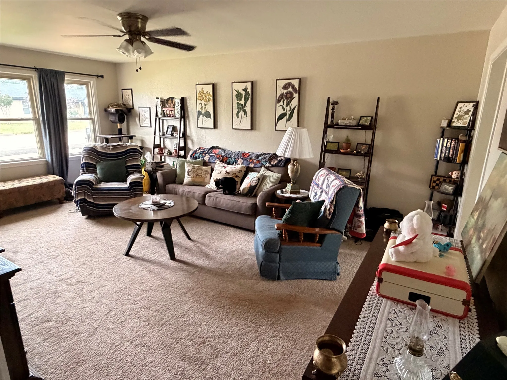 Single Family Residence For Sale in Scurry County , 4008 Irving Avenue, Snyder, Texas 79549, 3 Bedroom, 2 Bathroom, 2 Garage spaces, 1,489 Sqft, built in 1959, mls#21262661, Real Estate Agent in Snyder, Homes For Sale in Scurry county, Homes For Sale in Snyder, Realtor in Snyder Texas, Real Estate Brokerage Independent Realty Texas, Luminita Cordes Realtor