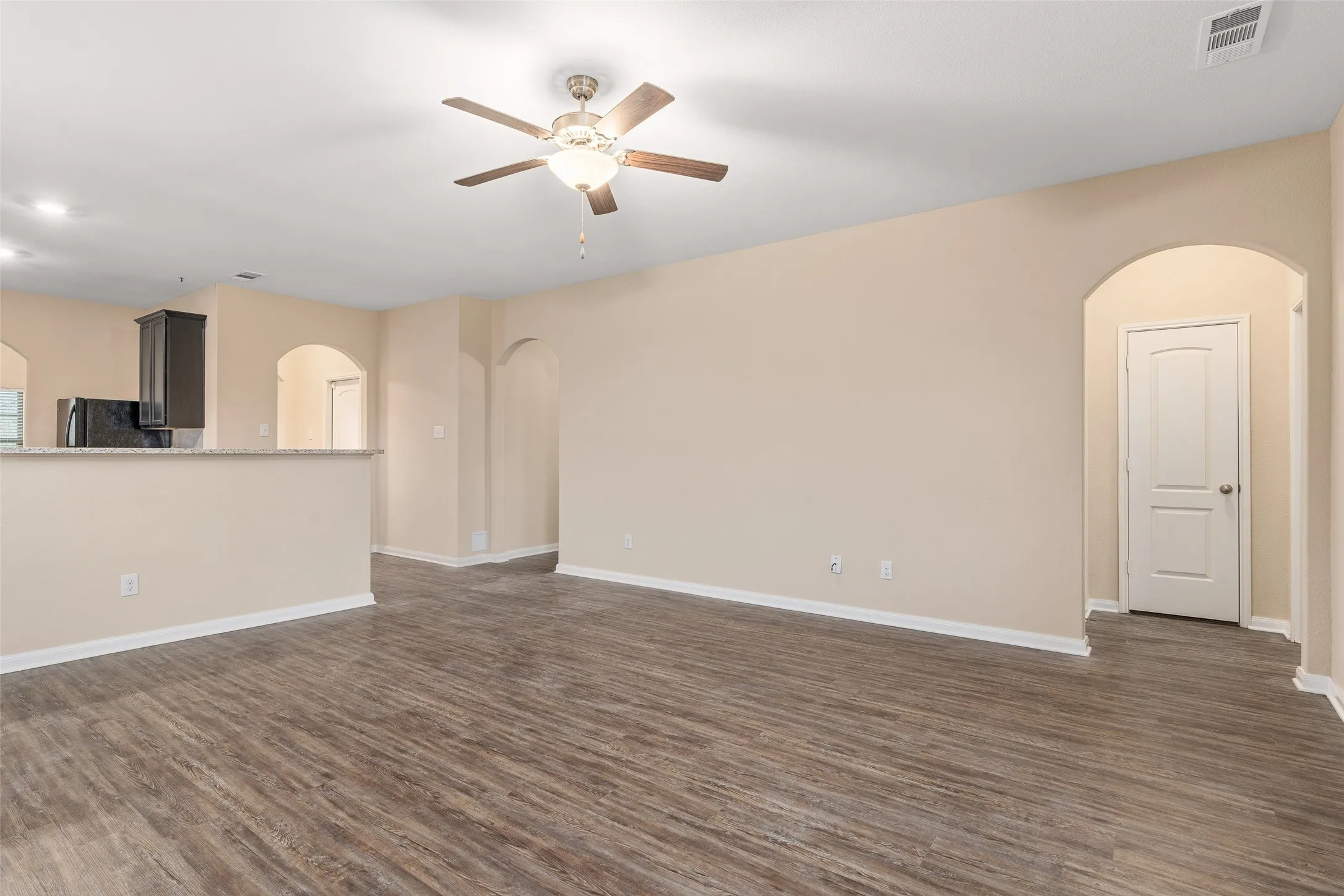 Single Family Residence For Rent in Collin County , 1431 Park Trails Boulevard, Princeton, Texas 75407, 3 Bedrooms, 2 Bathrooms, 2 Garage spaces, 1,619 Sqft, built in 2019, Price $1,850, mls#21258408, Real Estate Agent in Princeton, Homes For Rent in Collin county, Homes For Rent in Princeton, Realtor in Princeton Texas, Real Estate Brokerage Independent Realty Texas, Luminita Cordes Realtor