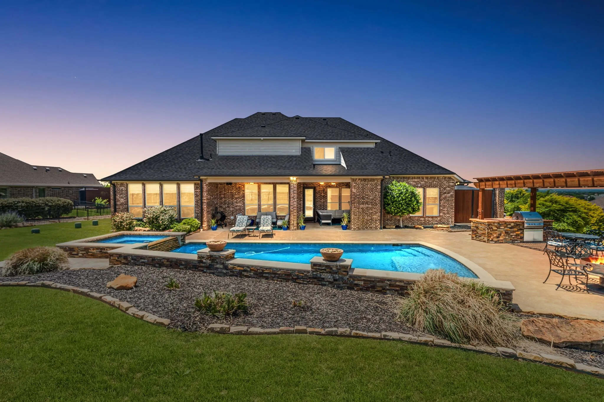 Single Family Residence For Sale in Tarrant County , 12731 Bella Roma Drive, Fort Worth, Texas 76126, 4 Bedroom, 4 Bathroom, 4 Garage spaces, 3,648 Sqft, built in 2015, mls#21250873, Real Estate Agent in Fort Worth, Homes For Sale in Tarrant county, Homes For Sale in Fort Worth, Realtor in Fort Worth Texas, Real Estate Brokerage Independent Realty Texas, Luminita Cordes Realtor