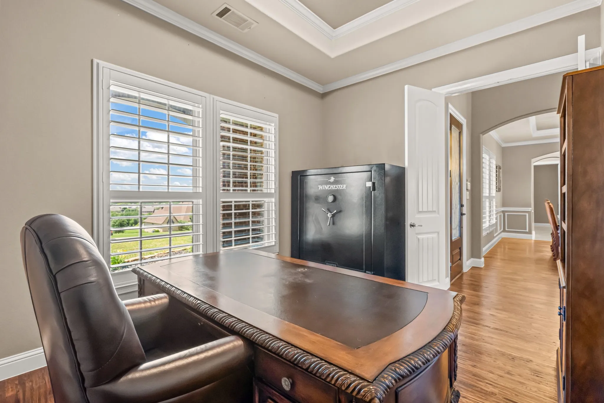 Single Family Residence For Sale in Tarrant County , 12731 Bella Roma Drive, Fort Worth, Texas 76126, 4 Bedroom, 4 Bathroom, 4 Garage spaces, 3,648 Sqft, built in 2015, mls#21250873, Real Estate Agent in Fort Worth, Homes For Sale in Tarrant county, Homes For Sale in Fort Worth, Realtor in Fort Worth Texas, Real Estate Brokerage Independent Realty Texas, Luminita Cordes Realtor