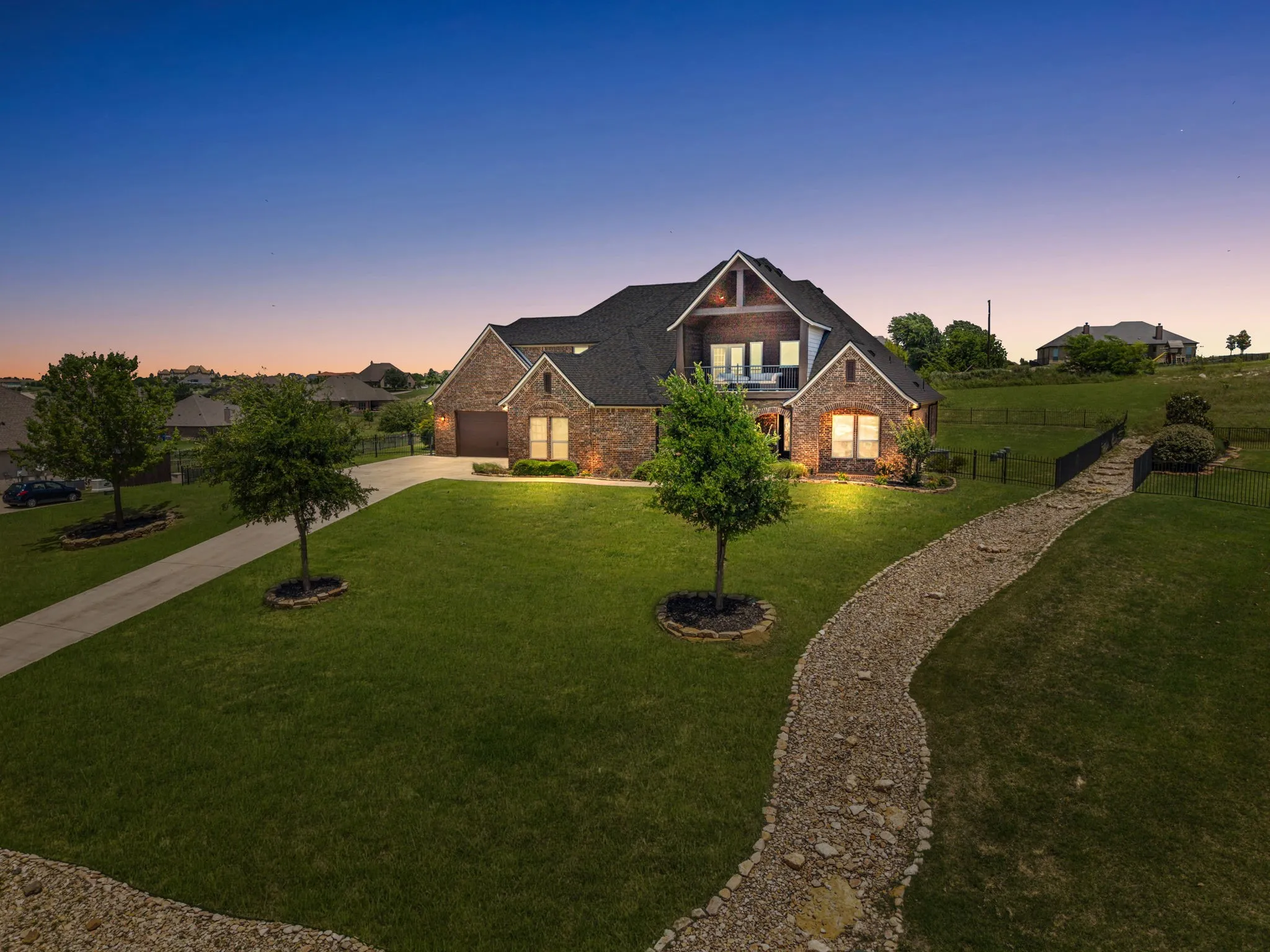 Single Family Residence For Sale in Tarrant County , 12731 Bella Roma Drive, Fort Worth, Texas 76126, 4 Bedroom, 4 Bathroom, 4 Garage spaces, 3,648 Sqft, built in 2015, mls#21250873, Real Estate Agent in Fort Worth, Homes For Sale in Tarrant county, Homes For Sale in Fort Worth, Realtor in Fort Worth Texas, Real Estate Brokerage Independent Realty Texas, Luminita Cordes Realtor