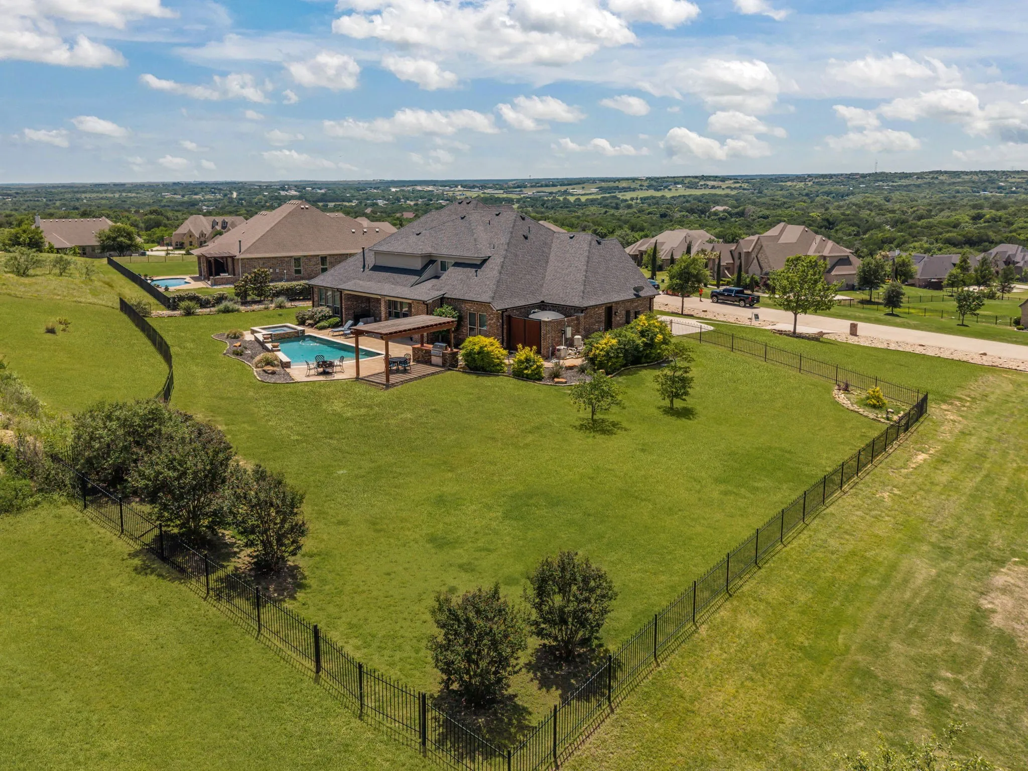 Single Family Residence For Sale in Tarrant County , 12731 Bella Roma Drive, Fort Worth, Texas 76126, 4 Bedroom, 4 Bathroom, 4 Garage spaces, 3,648 Sqft, built in 2015, mls#21250873, Real Estate Agent in Fort Worth, Homes For Sale in Tarrant county, Homes For Sale in Fort Worth, Realtor in Fort Worth Texas, Real Estate Brokerage Independent Realty Texas, Luminita Cordes Realtor
