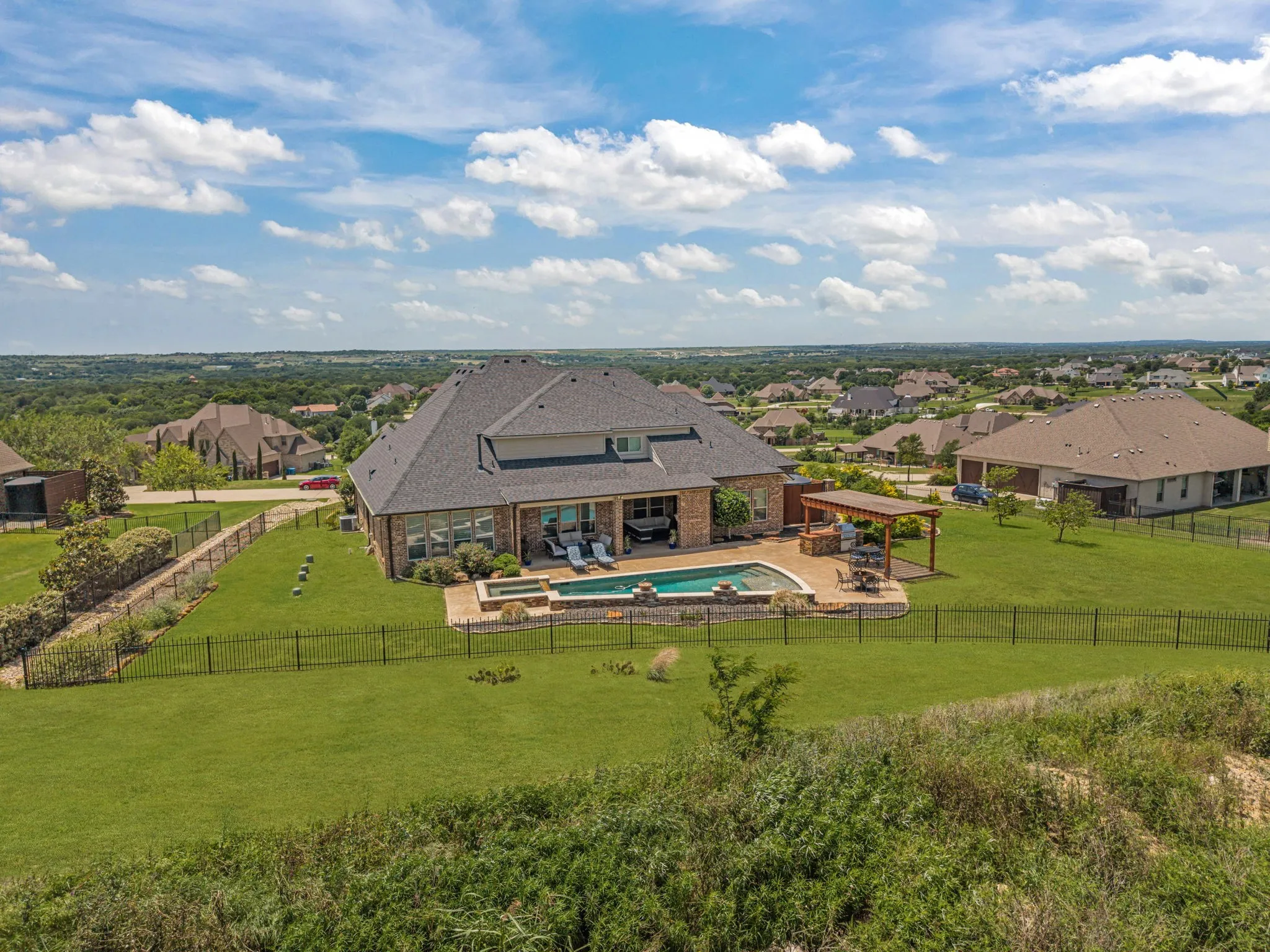Single Family Residence For Sale in Tarrant County , 12731 Bella Roma Drive, Fort Worth, Texas 76126, 4 Bedroom, 4 Bathroom, 4 Garage spaces, 3,648 Sqft, built in 2015, mls#21250873, Real Estate Agent in Fort Worth, Homes For Sale in Tarrant county, Homes For Sale in Fort Worth, Realtor in Fort Worth Texas, Real Estate Brokerage Independent Realty Texas, Luminita Cordes Realtor