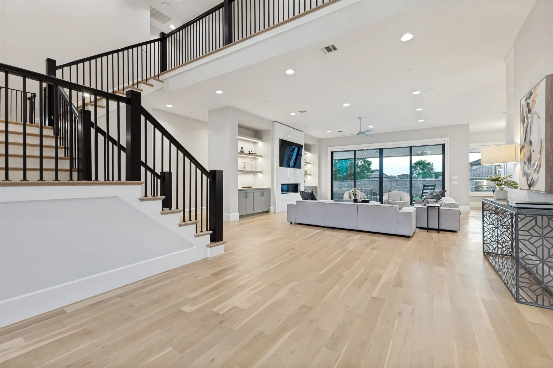 Single Family Residence For Sale in Denton County , 12349 Farmstead Drive, Frisco, Texas 75033, 5 Bedroom, 7 Bathroom, 4 Garage spaces, 8,063 Sqft, built in 2020, mls#21246756, Real Estate Agent in Frisco, Homes For Sale in Denton county, Homes For Sale in Frisco, Realtor in Frisco Texas, Real Estate Brokerage Independent Realty Texas, Luminita Cordes Realtor