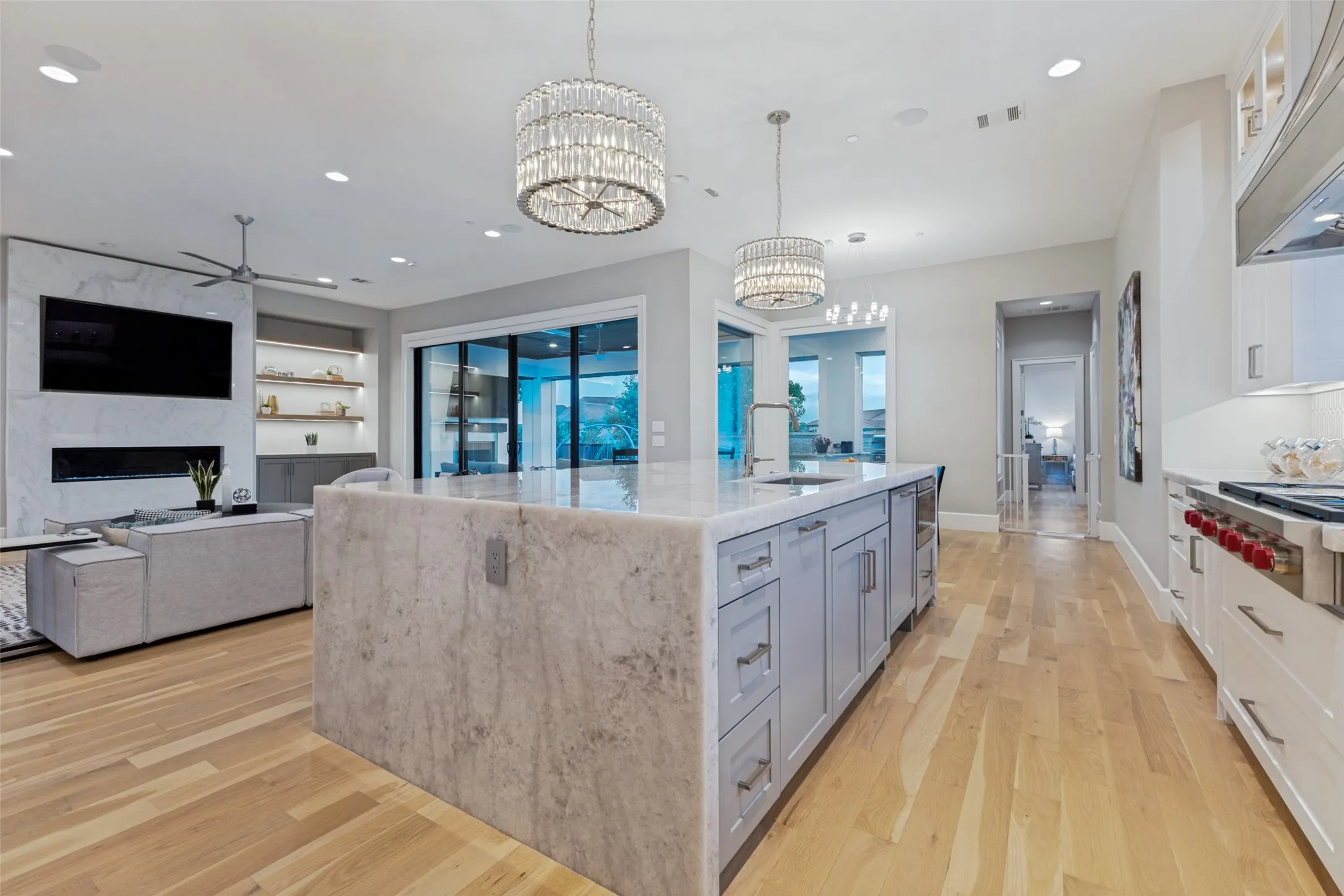 Single Family Residence For Sale in Denton County , 12349 Farmstead Drive, Frisco, Texas 75033, 5 Bedroom, 7 Bathroom, 4 Garage spaces, 8,063 Sqft, built in 2020, mls#21246756, Real Estate Agent in Frisco, Homes For Sale in Denton county, Homes For Sale in Frisco, Realtor in Frisco Texas, Real Estate Brokerage Independent Realty Texas, Luminita Cordes Realtor
