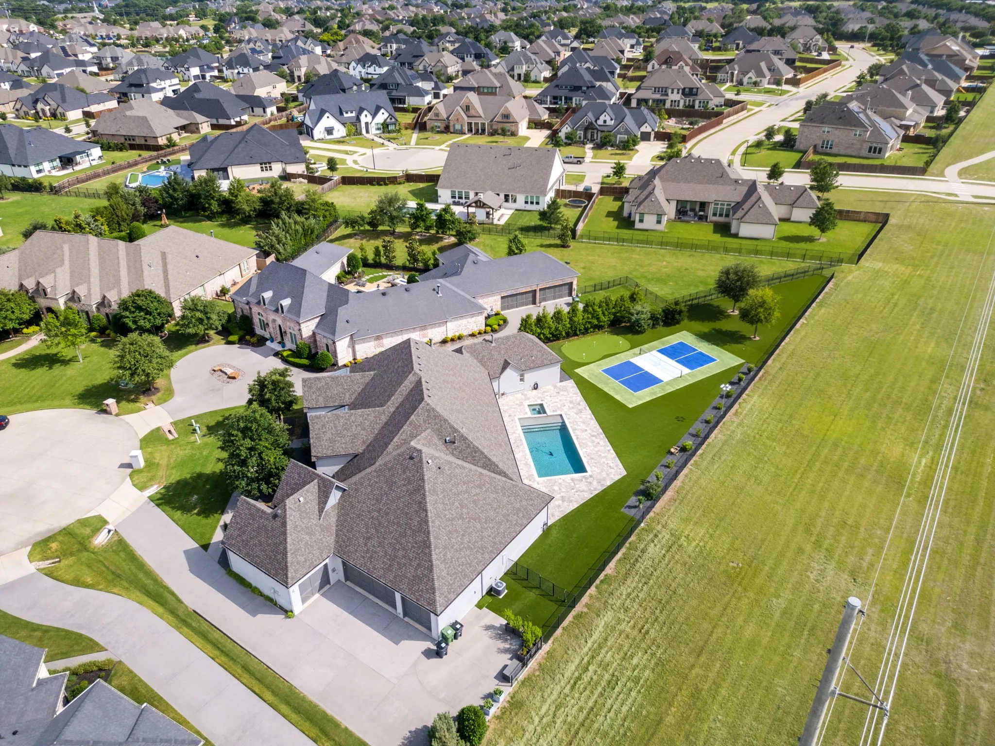 Single Family Residence For Sale in Collin County , 2000 Willow Bend Court, Prosper, Texas 75078, 4 Bedroom, 5 Bathroom, 4 Garage spaces, 4,636 Sqft, built in 2016, mls#21261976, Real Estate Agent in Prosper, Homes For Sale in Collin county, Homes For Sale in Prosper, Realtor in Prosper Texas, Real Estate Brokerage Independent Realty Texas, Luminita Cordes Realtor