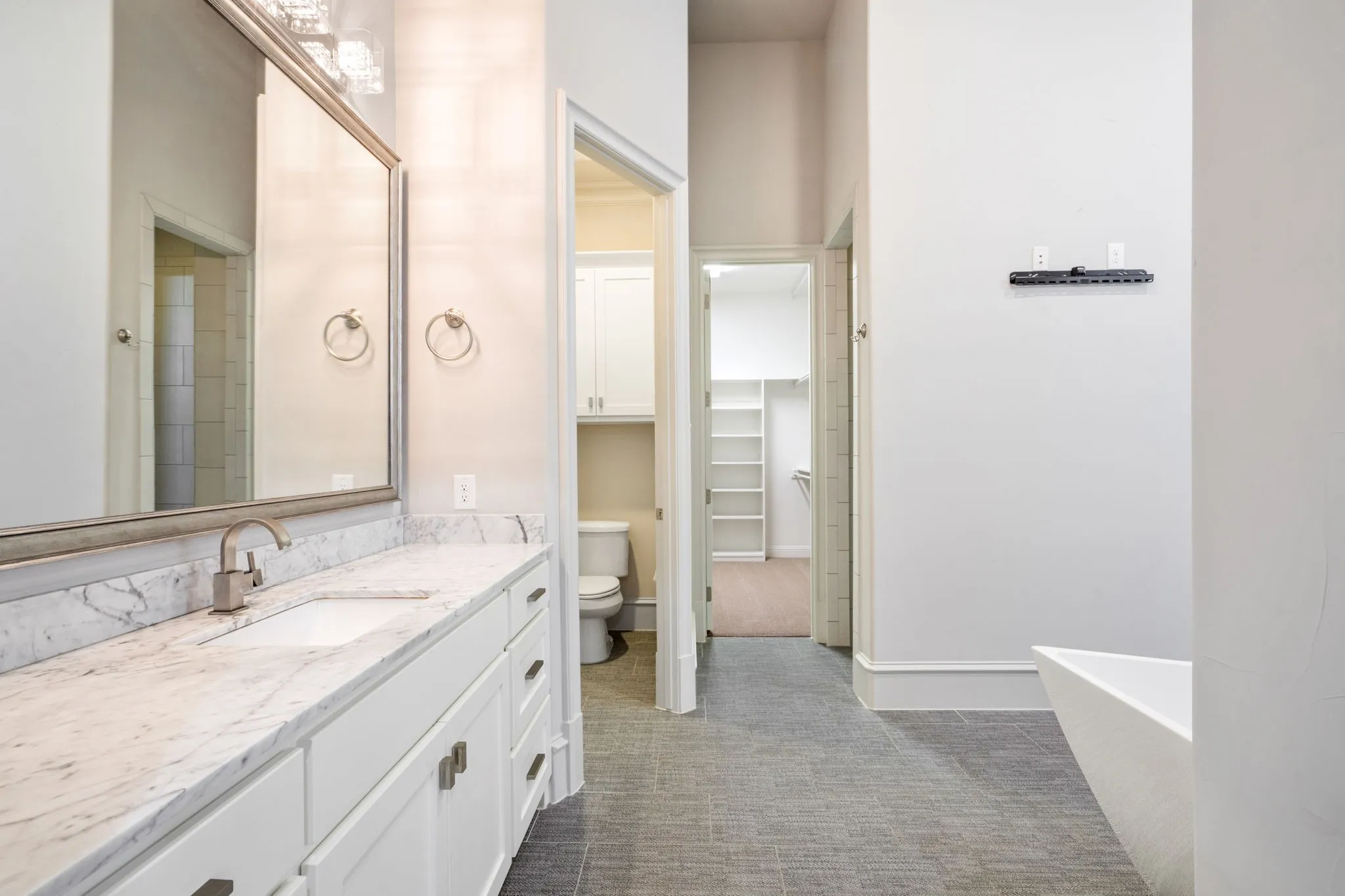 Single Family Residence For Sale in Collin County , 2000 Willow Bend Court, Prosper, Texas 75078, 4 Bedroom, 5 Bathroom, 4 Garage spaces, 4,636 Sqft, built in 2016, mls#21261976, Real Estate Agent in Prosper, Homes For Sale in Collin county, Homes For Sale in Prosper, Realtor in Prosper Texas, Real Estate Brokerage Independent Realty Texas, Luminita Cordes Realtor
