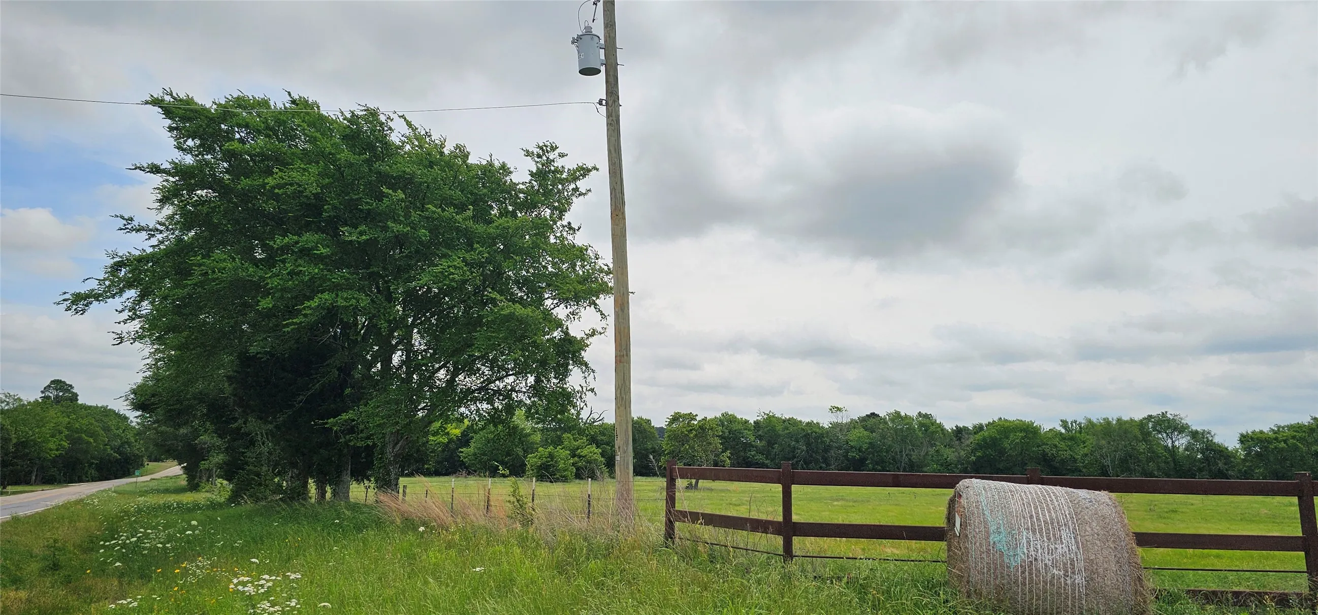Ranch For Sale in Van Zandt County , 2260 FM 16, Canton, Texas 75103, 0, 0, Garage spaces, 0 Sqft, built in 1970, Price $649,000, mls#21262921, Real Estate Agent in Canton, Homes For Sale in Van Zandt county, Homes For Sale in Canton, Realtor in Canton Texas, Real Estate Brokerage Independent Realty Texas, Luminita Cordes Realtor