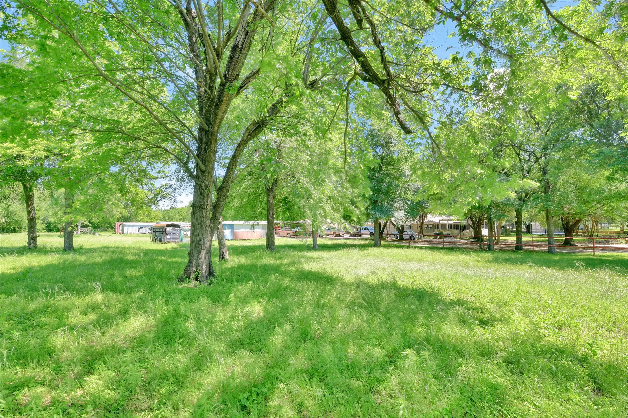 Single Family Residence For Sale in Tarrant County , 5313 Hidden Oaks Lane, Arlington, Texas 76017, 3 Bedroom, 2 Bathroom, 3 Garage spaces, 2,320 Sqft, built in 1973, mls#21262771, Real Estate Agent in Arlington, Homes For Sale in Tarrant county, Homes For Sale in Arlington, Realtor in Arlington Texas, Real Estate Brokerage Independent Realty Texas, Luminita Cordes Realtor