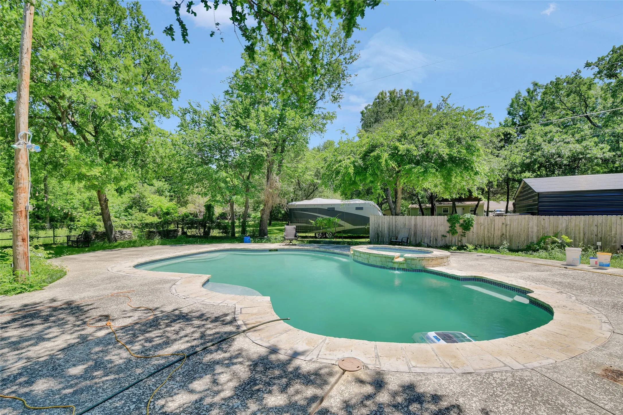 Single Family Residence For Sale in Tarrant County , 5313 Hidden Oaks Lane, Arlington, Texas 76017, 3 Bedroom, 2 Bathroom, 3 Garage spaces, 2,320 Sqft, built in 1973, mls#21262771, Real Estate Agent in Arlington, Homes For Sale in Tarrant county, Homes For Sale in Arlington, Realtor in Arlington Texas, Real Estate Brokerage Independent Realty Texas, Luminita Cordes Realtor