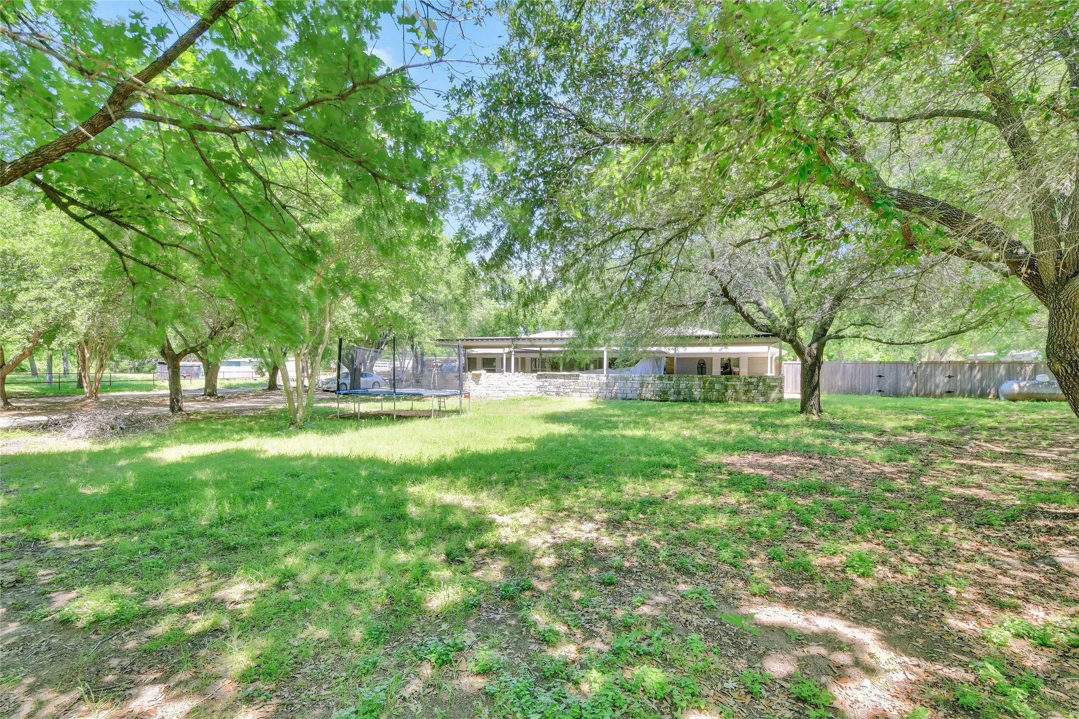 Single Family Residence For Sale in Tarrant County , 5313 Hidden Oaks Lane, Arlington, Texas 76017, 3 Bedroom, 2 Bathroom, 3 Garage spaces, 2,320 Sqft, built in 1973, mls#21262771, Real Estate Agent in Arlington, Homes For Sale in Tarrant county, Homes For Sale in Arlington, Realtor in Arlington Texas, Real Estate Brokerage Independent Realty Texas, Luminita Cordes Realtor