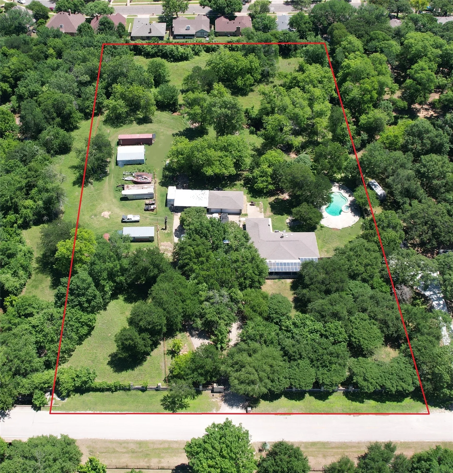 Single Family Residence For Sale in Tarrant County , 5313 Hidden Oaks Lane, Arlington, Texas 76017, 3 Bedroom, 2 Bathroom, 3 Garage spaces, 2,320 Sqft, built in 1973, mls#21262771, Real Estate Agent in Arlington, Homes For Sale in Tarrant county, Homes For Sale in Arlington, Realtor in Arlington Texas, Real Estate Brokerage Independent Realty Texas, Luminita Cordes Realtor