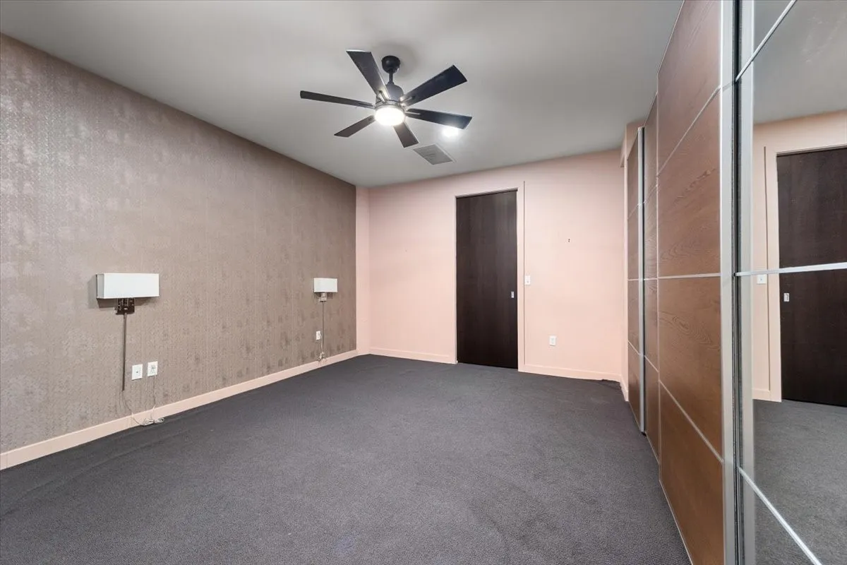 Condominium For Sale in Tarrant County , 2600 W 7th Street 2532, Fort Worth, Texas 76107, 1 Bedroom, 1 Bathroom, 2 Garage spaces, 1,263 Sqft, built in 1928, mls#21255077, Real Estate Agent in Fort Worth, Homes For Sale in Tarrant county, Homes For Sale in Fort Worth, Realtor in Fort Worth Texas, Real Estate Brokerage Independent Realty Texas, Luminita Cordes Realtor