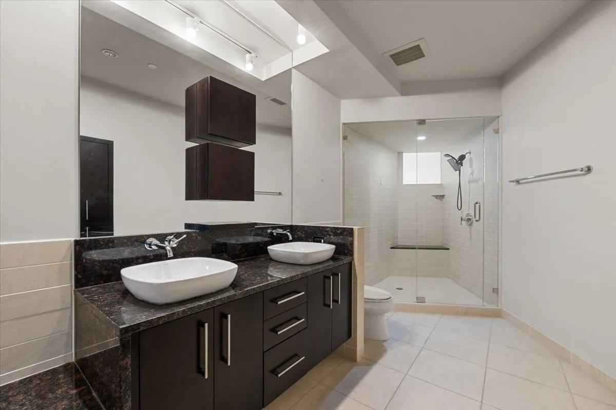 Condominium For Sale in Tarrant County , 2600 W 7th Street 2532, Fort Worth, Texas 76107, 1 Bedroom, 1 Bathroom, 2 Garage spaces, 1,263 Sqft, built in 1928, mls#21255077, Real Estate Agent in Fort Worth, Homes For Sale in Tarrant county, Homes For Sale in Fort Worth, Realtor in Fort Worth Texas, Real Estate Brokerage Independent Realty Texas, Luminita Cordes Realtor