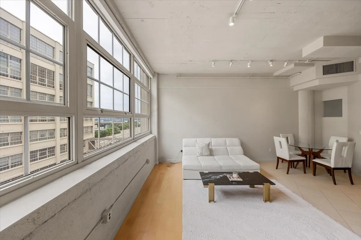 Condominium For Sale in Tarrant County , 2600 W 7th Street 2532, Fort Worth, Texas 76107, 1 Bedroom, 1 Bathroom, 2 Garage spaces, 1,263 Sqft, built in 1928, mls#21255077, Real Estate Agent in Fort Worth, Homes For Sale in Tarrant county, Homes For Sale in Fort Worth, Realtor in Fort Worth Texas, Real Estate Brokerage Independent Realty Texas, Luminita Cordes Realtor