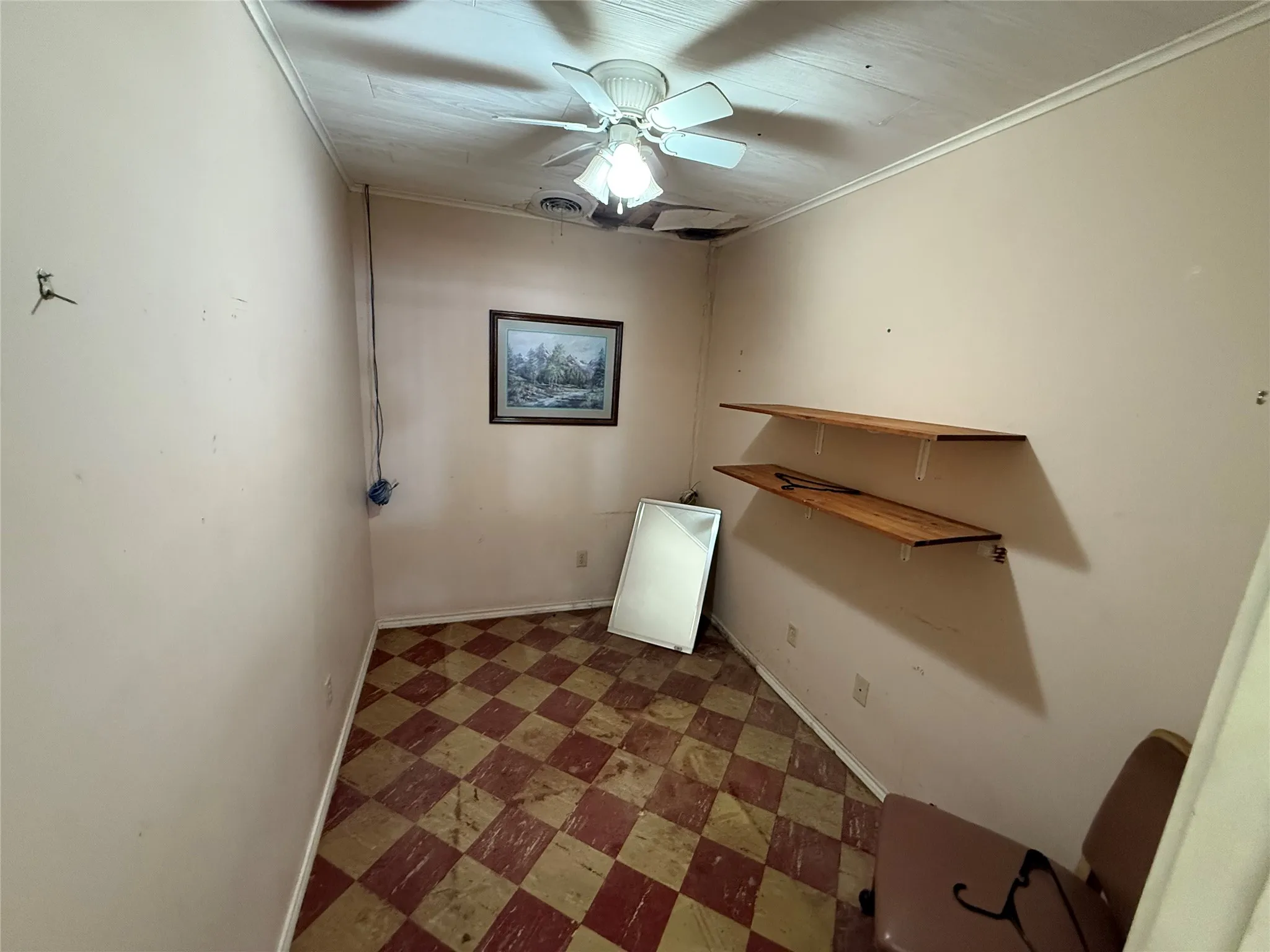 Business For Sale in Fannin County , 104 E Main Street, Honey Grove, Texas 75446, 0, 0, Garage spaces, 0 Sqft, built in 1900, Price $500,000, mls#21260242, Real Estate Agent in Honey Grove, Homes For Sale in Fannin county, Homes For Sale in Honey Grove, Realtor in Honey Grove Texas, Real Estate Brokerage Independent Realty Texas, Luminita Cordes Realtor