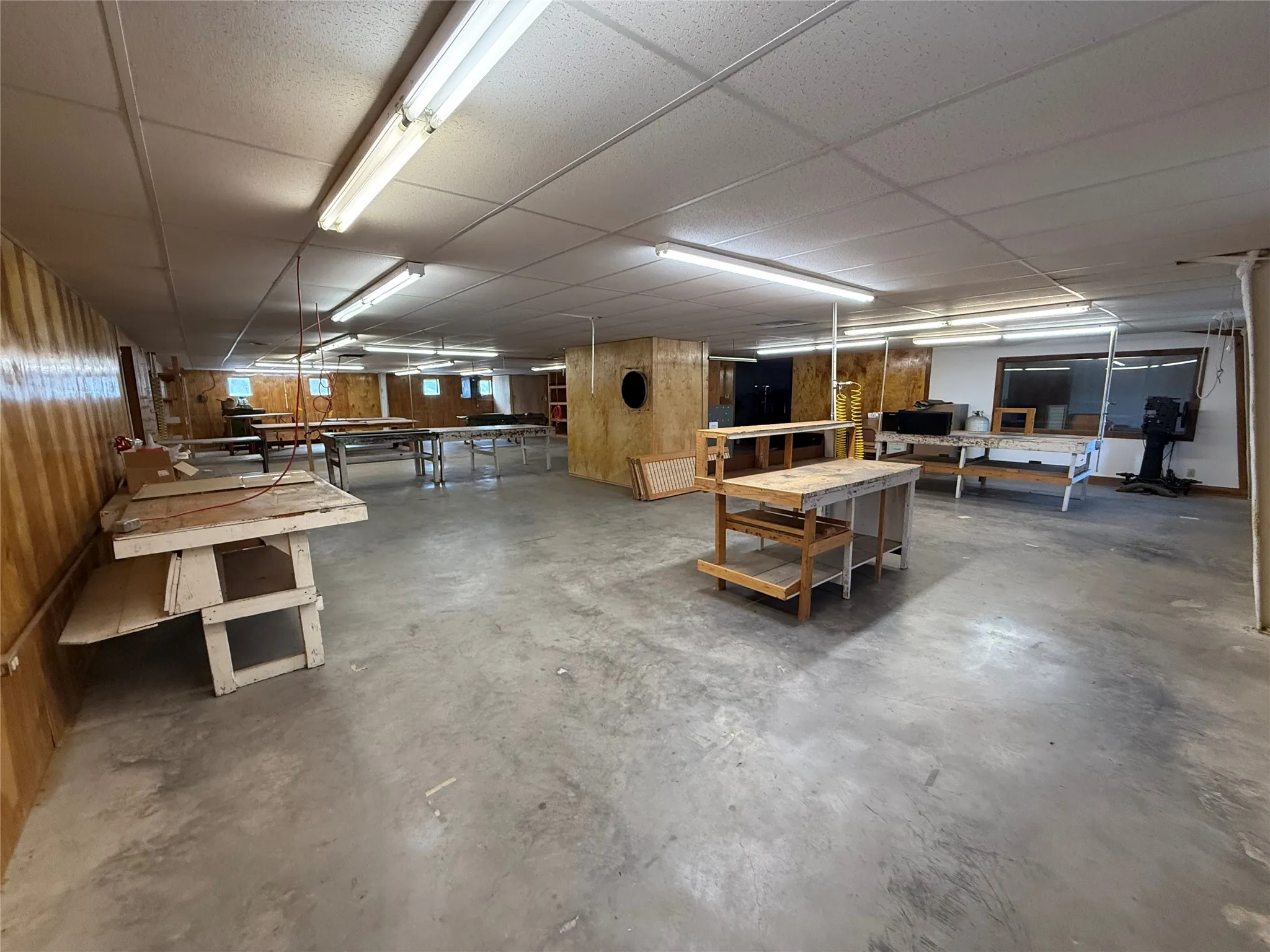 Business For Sale in Fannin County , 104 E Main Street, Honey Grove, Texas 75446, 0, 0, Garage spaces, 0 Sqft, built in 1900, Price $500,000, mls#21260242, Real Estate Agent in Honey Grove, Homes For Sale in Fannin county, Homes For Sale in Honey Grove, Realtor in Honey Grove Texas, Real Estate Brokerage Independent Realty Texas, Luminita Cordes Realtor