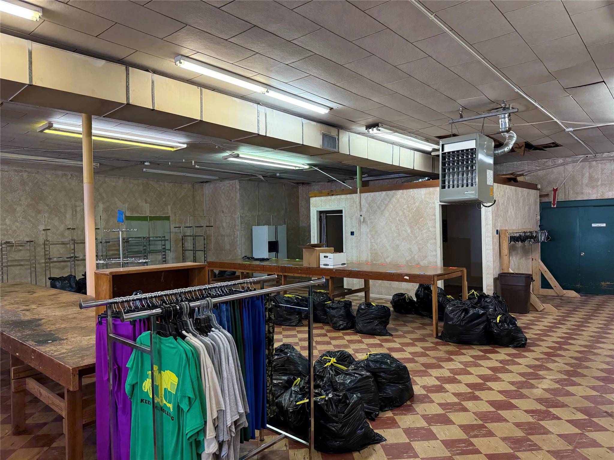 Business For Sale in Fannin County , 104 E Main Street, Honey Grove, Texas 75446, 0, 0, Garage spaces, 0 Sqft, built in 1900, Price $500,000, mls#21260242, Real Estate Agent in Honey Grove, Homes For Sale in Fannin county, Homes For Sale in Honey Grove, Realtor in Honey Grove Texas, Real Estate Brokerage Independent Realty Texas, Luminita Cordes Realtor
